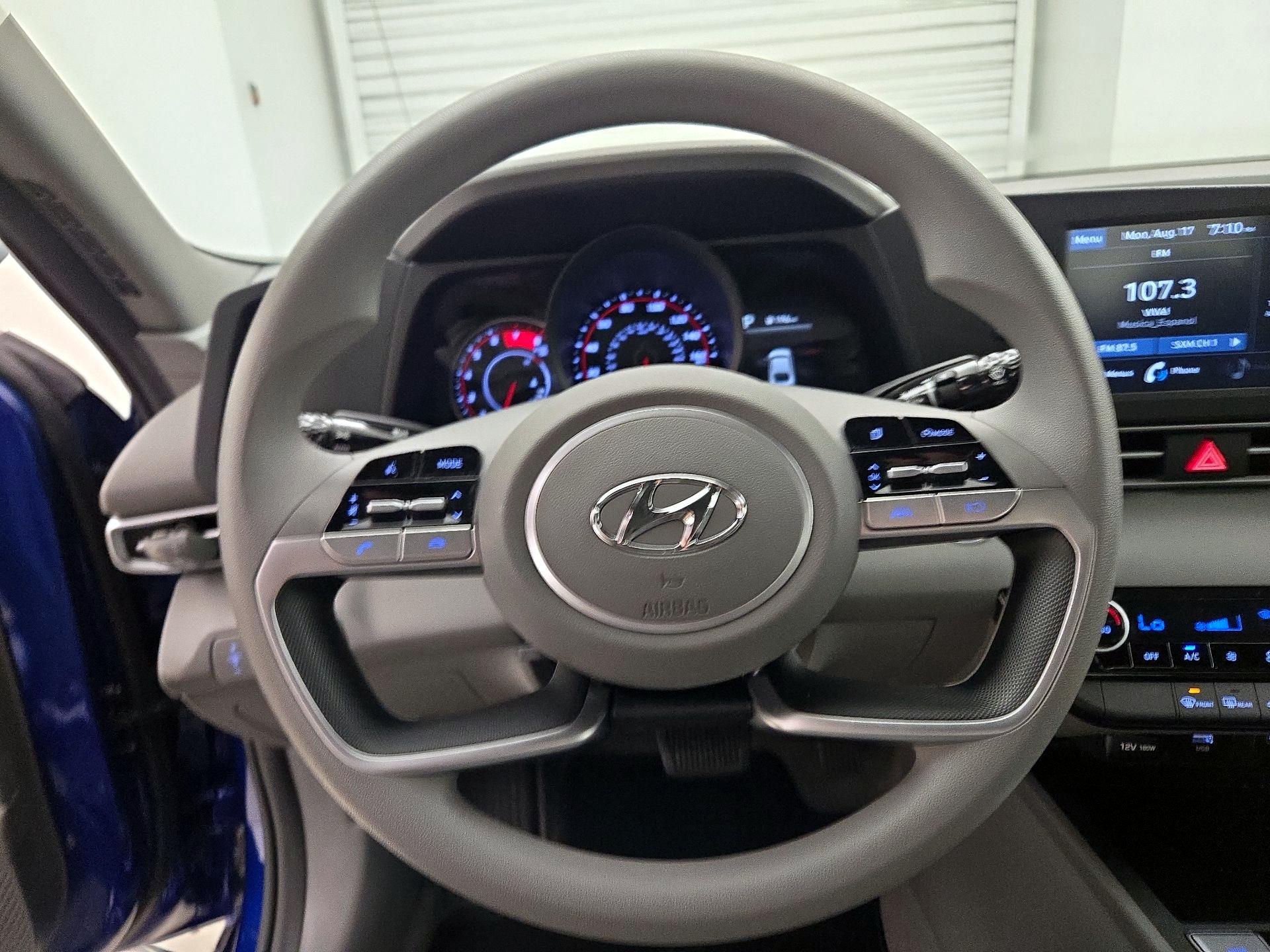 Thumbnail: 2021 Hyundai Elantra - 10