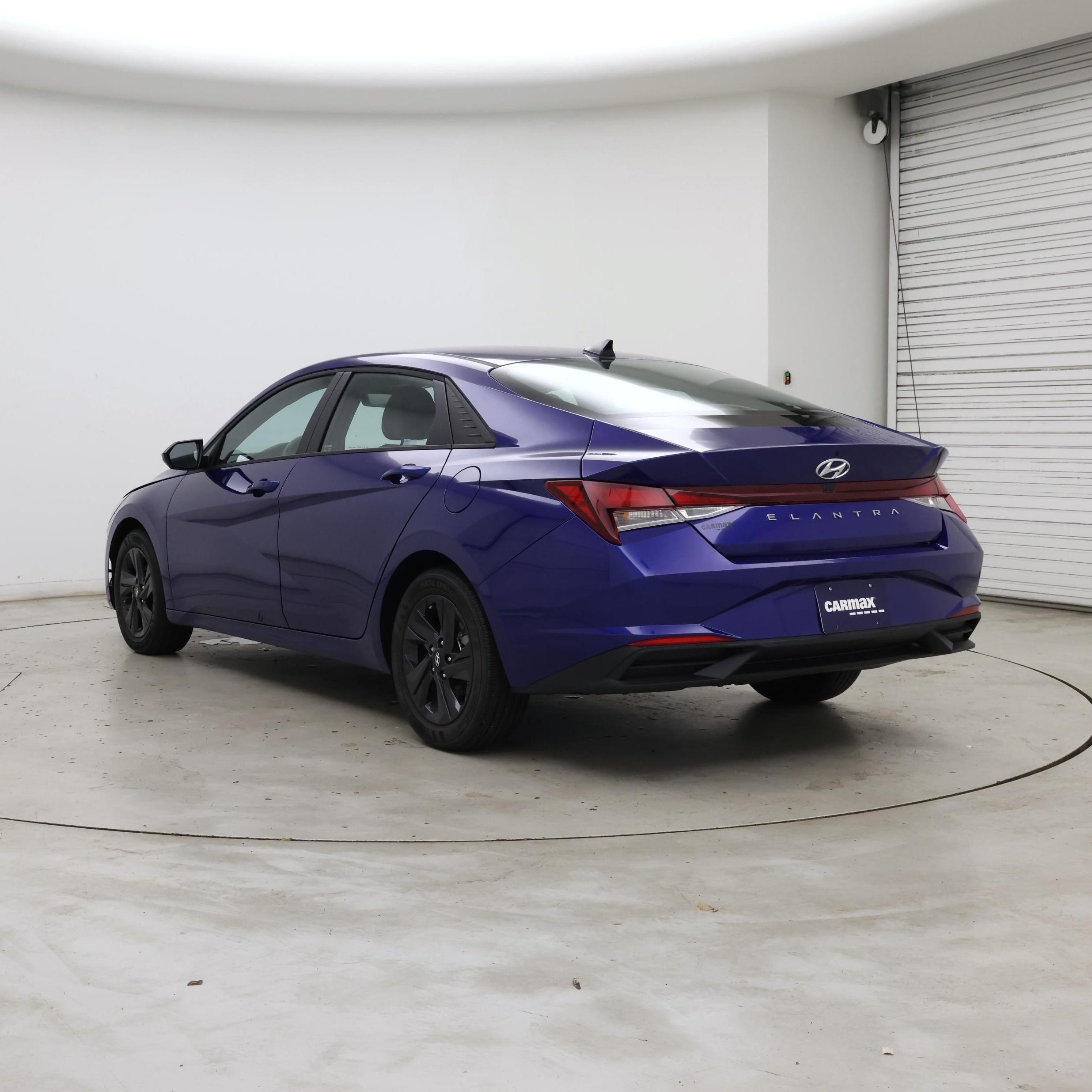Thumbnail: 2021 Hyundai Elantra - 2