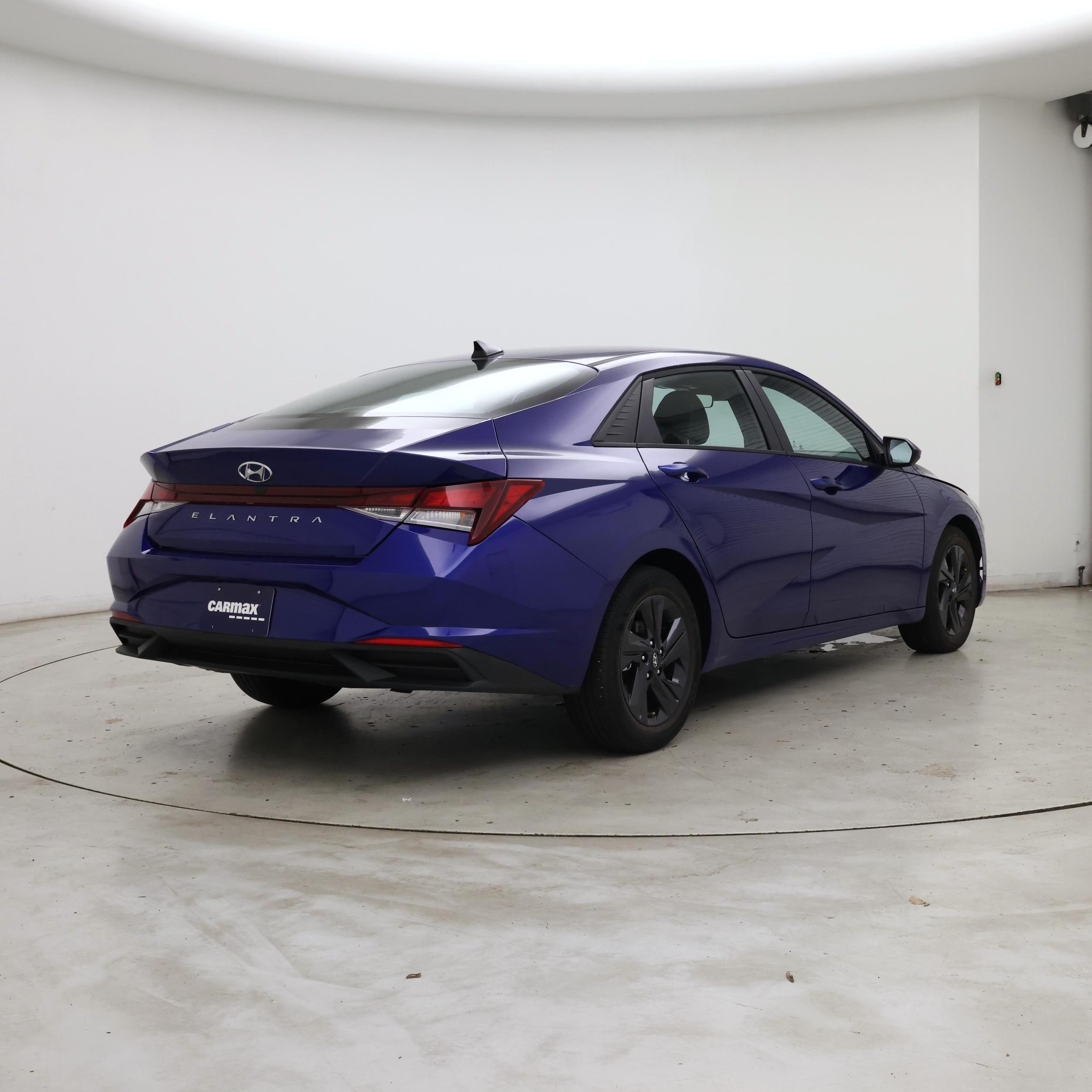 Thumbnail: 2021 Hyundai Elantra - 8