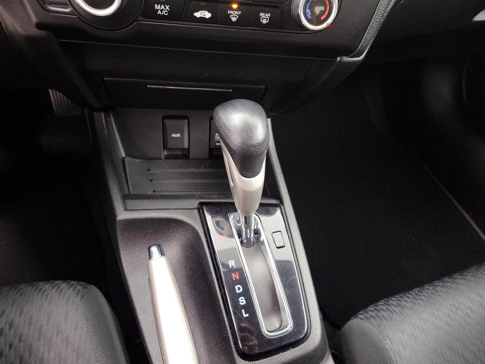 2015 Honda Civic LX - Photo 18