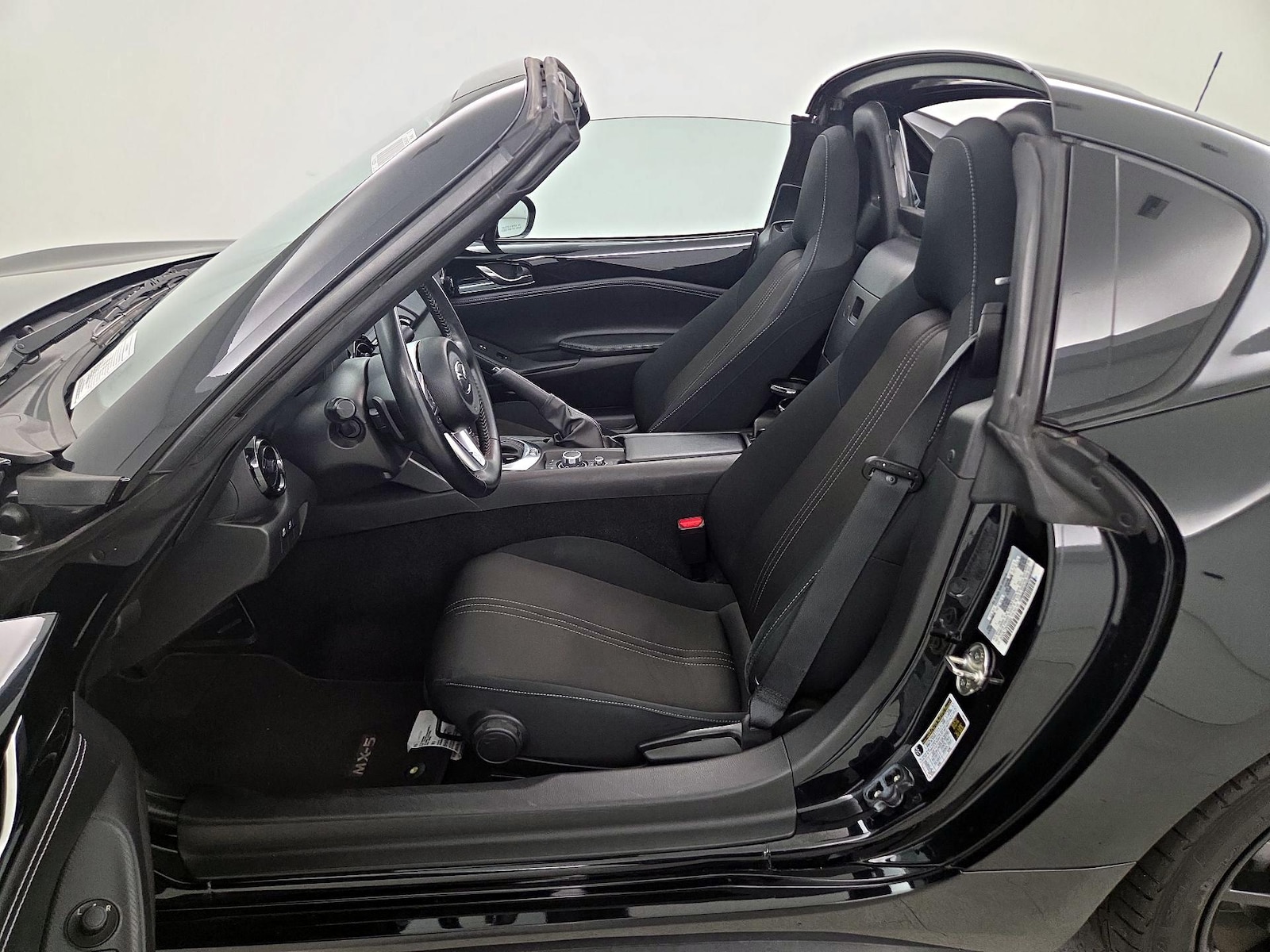 2021 Mazda MX-5 Miata RF Club - Photo 12