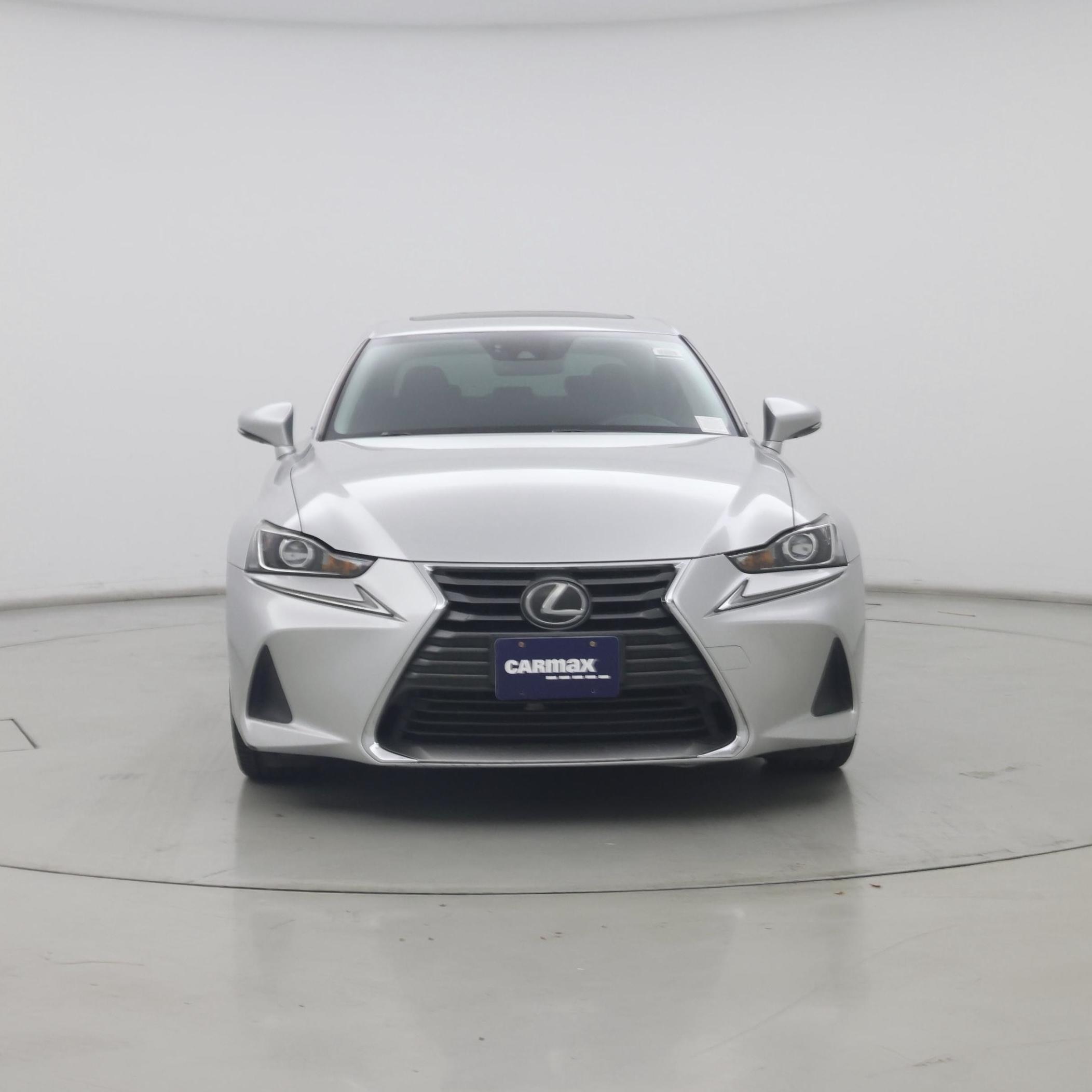 Thumbnail: 2019 Lexus IS - 5