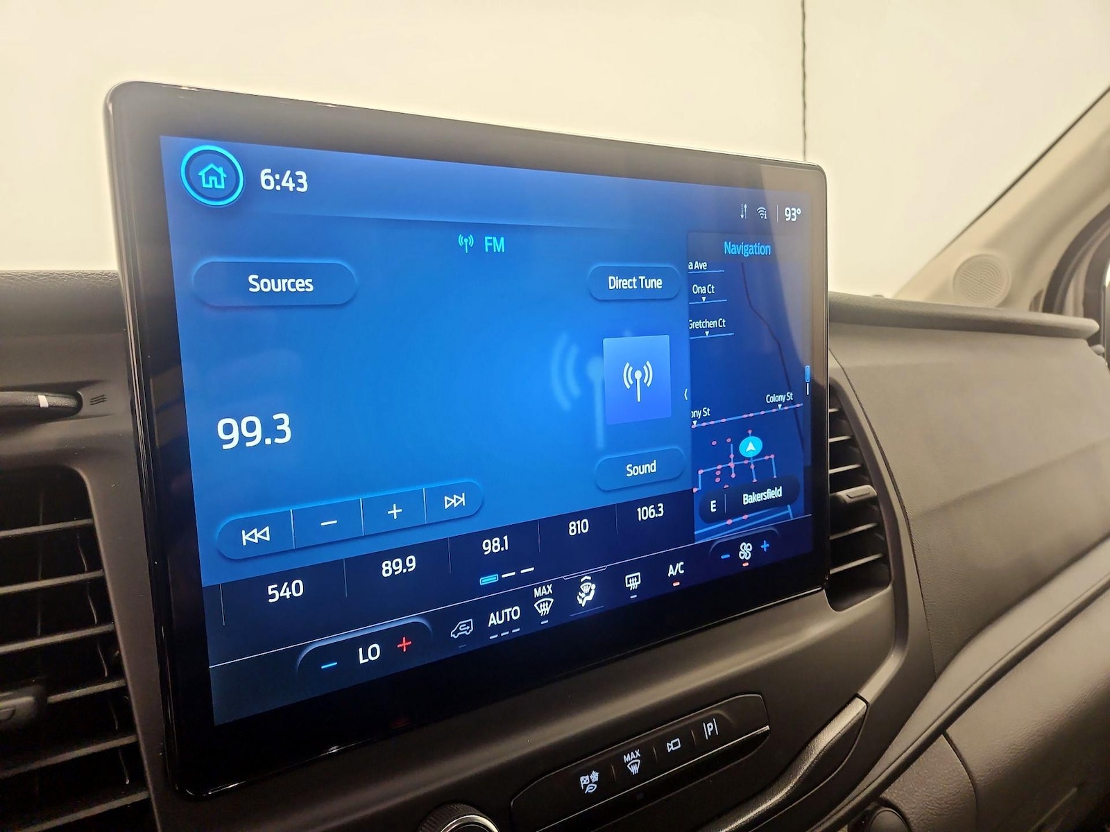 2025 Ford Transit Passenger Van XL - Photo 16