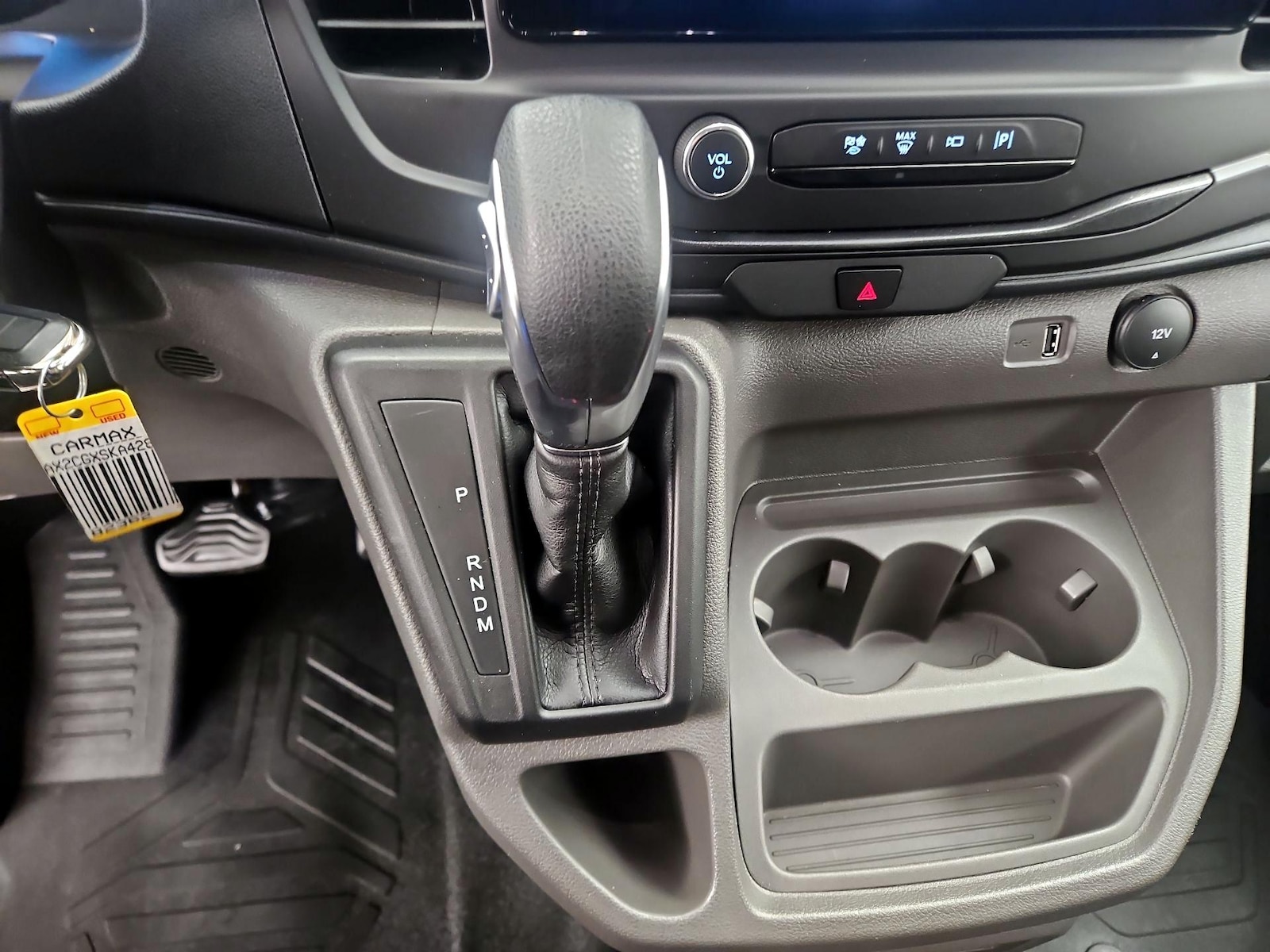 2025 Ford Transit Passenger Van XL - Photo 18