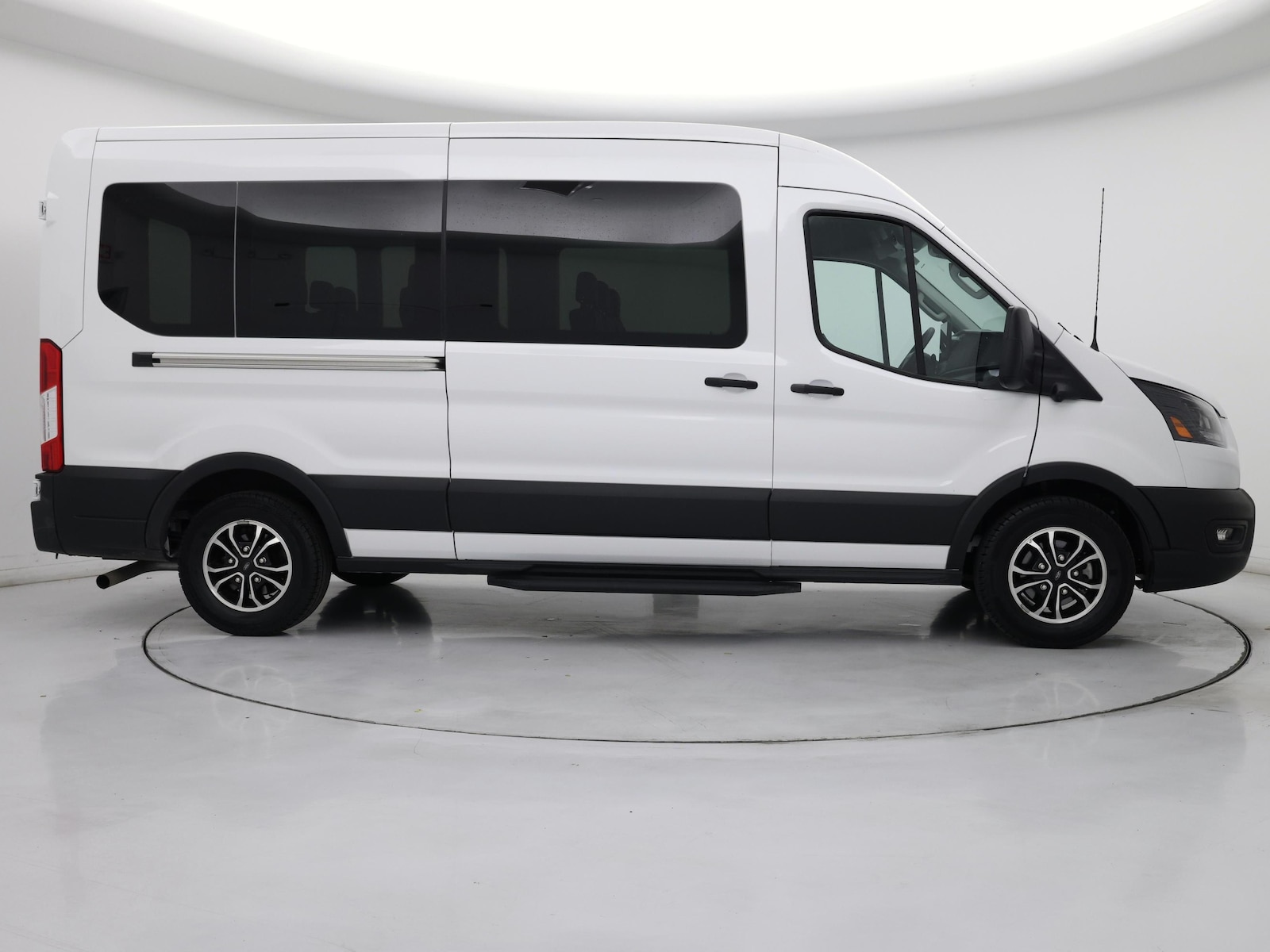 2025 Ford Transit Passenger Van XL - Photo 8