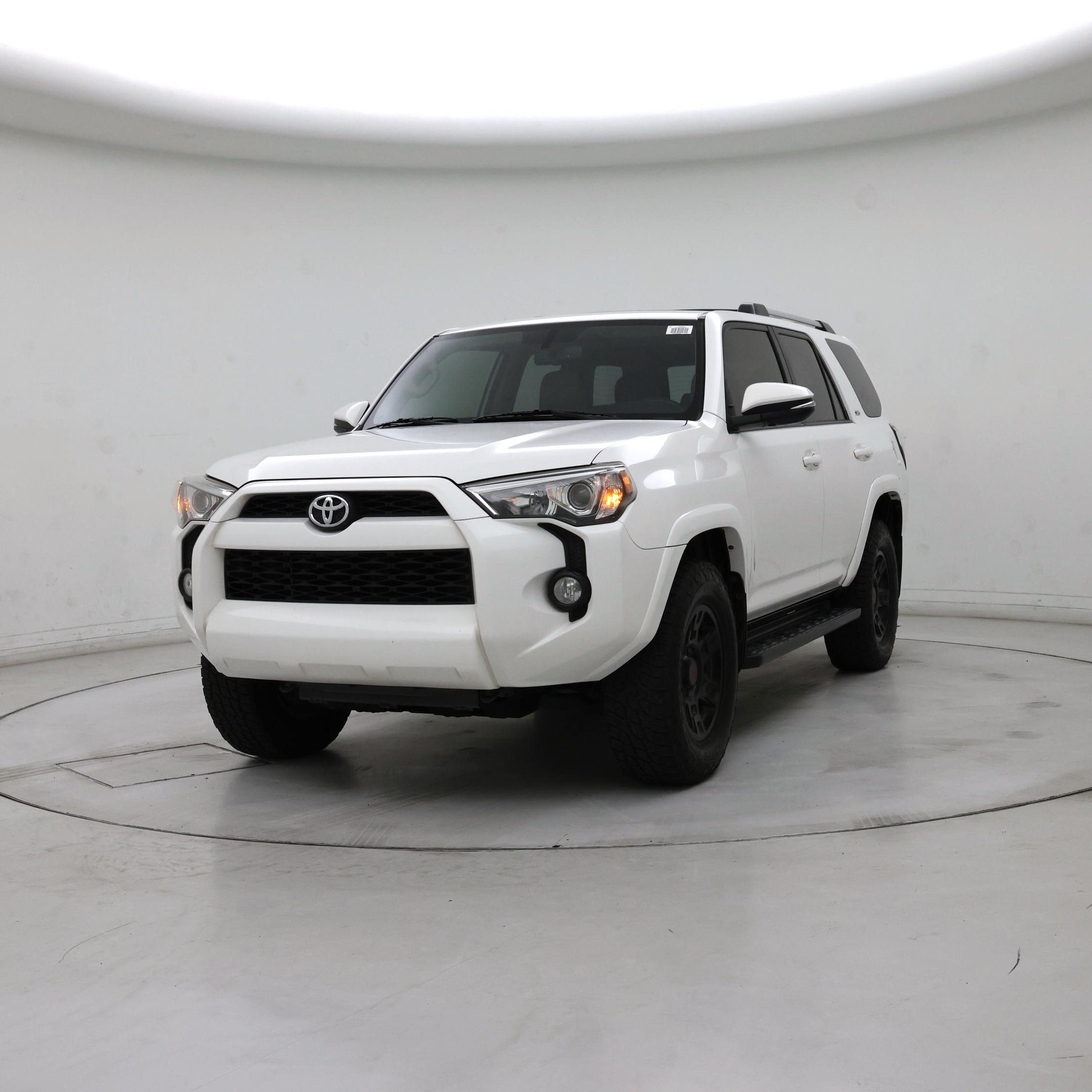 Thumbnail: 2019 Toyota 4Runner - 4