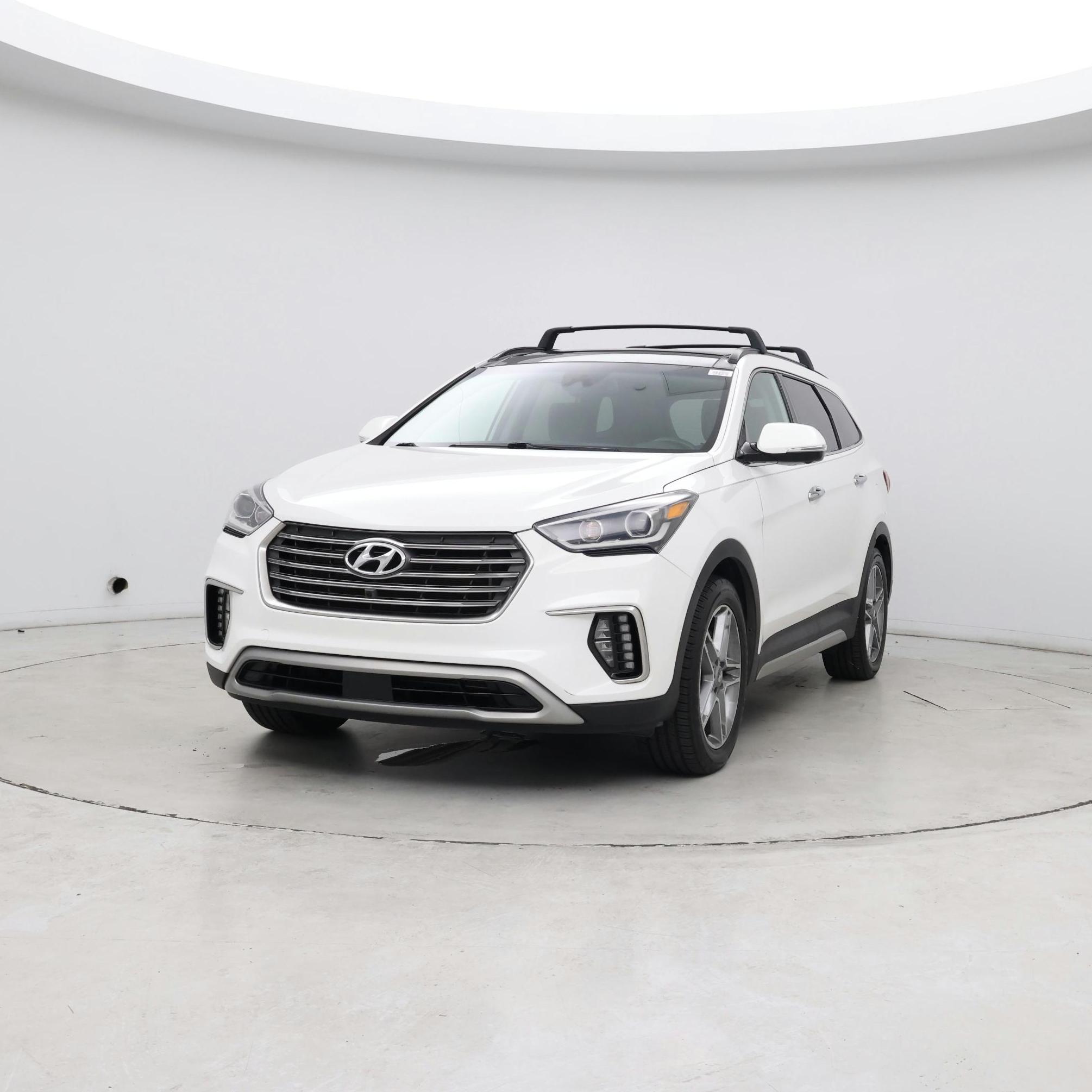 Thumbnail: 2019 Hyundai Santa Fe - 4