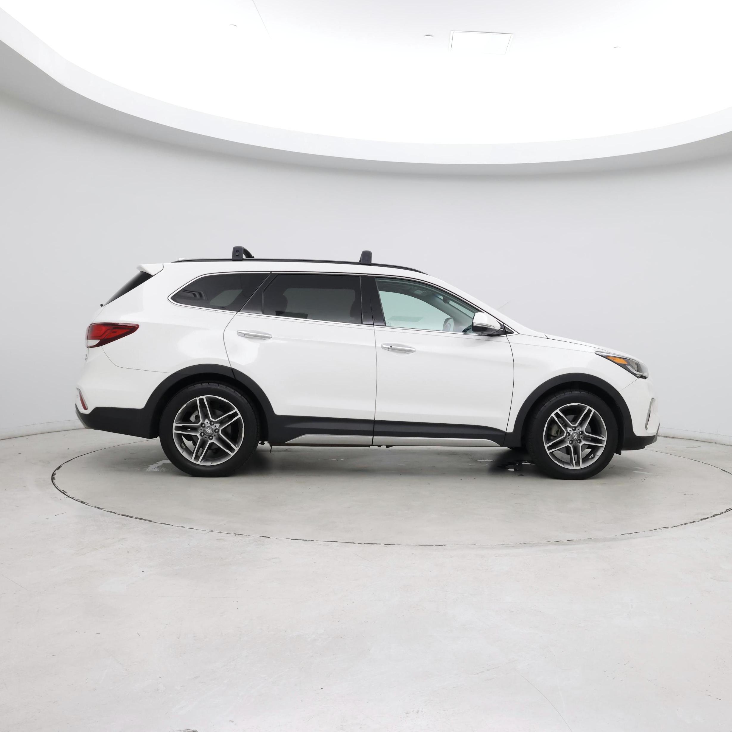 Thumbnail: 2019 Hyundai Santa Fe - 7