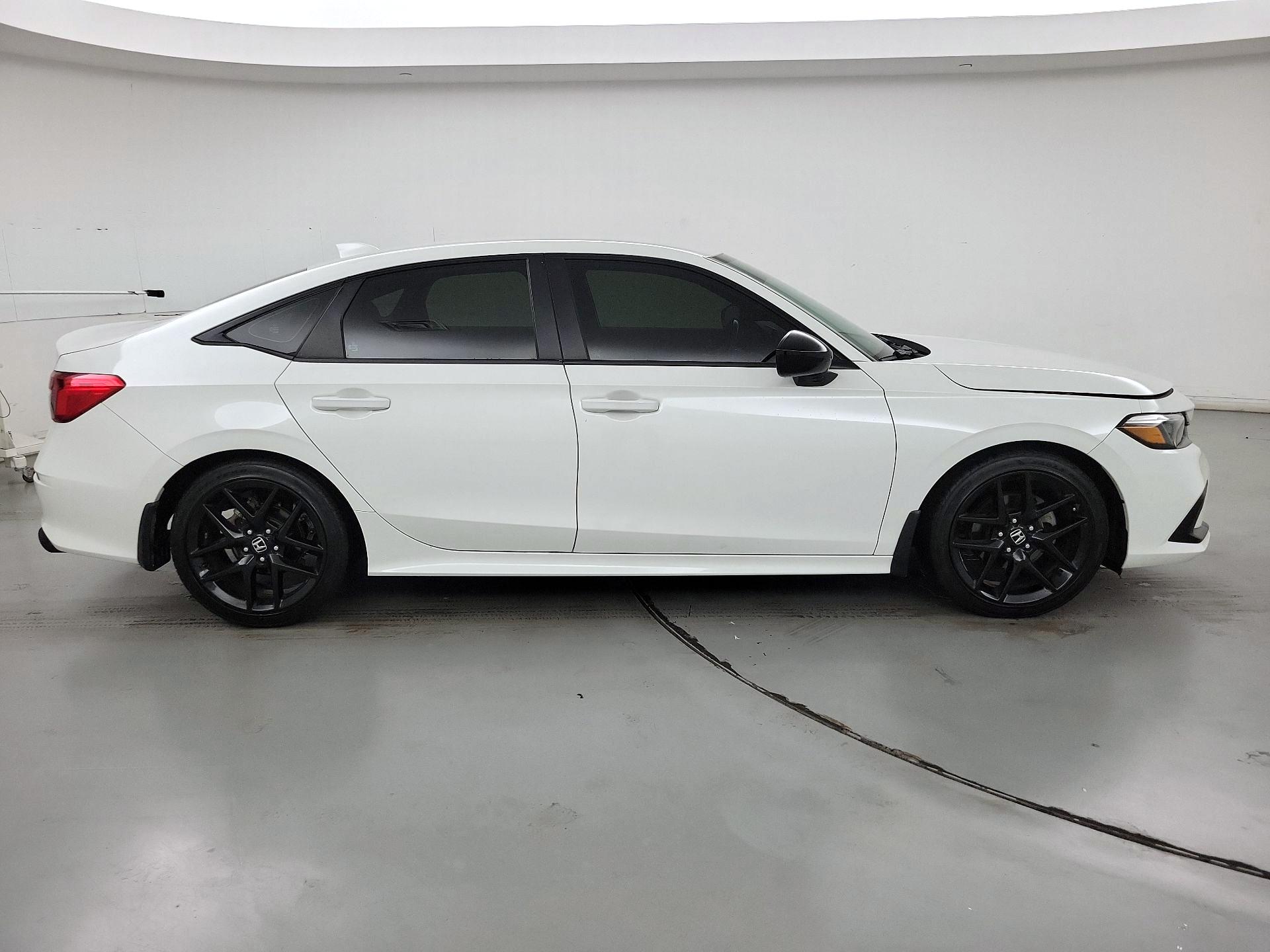 Thumbnail: 2024 Honda Civic - 4