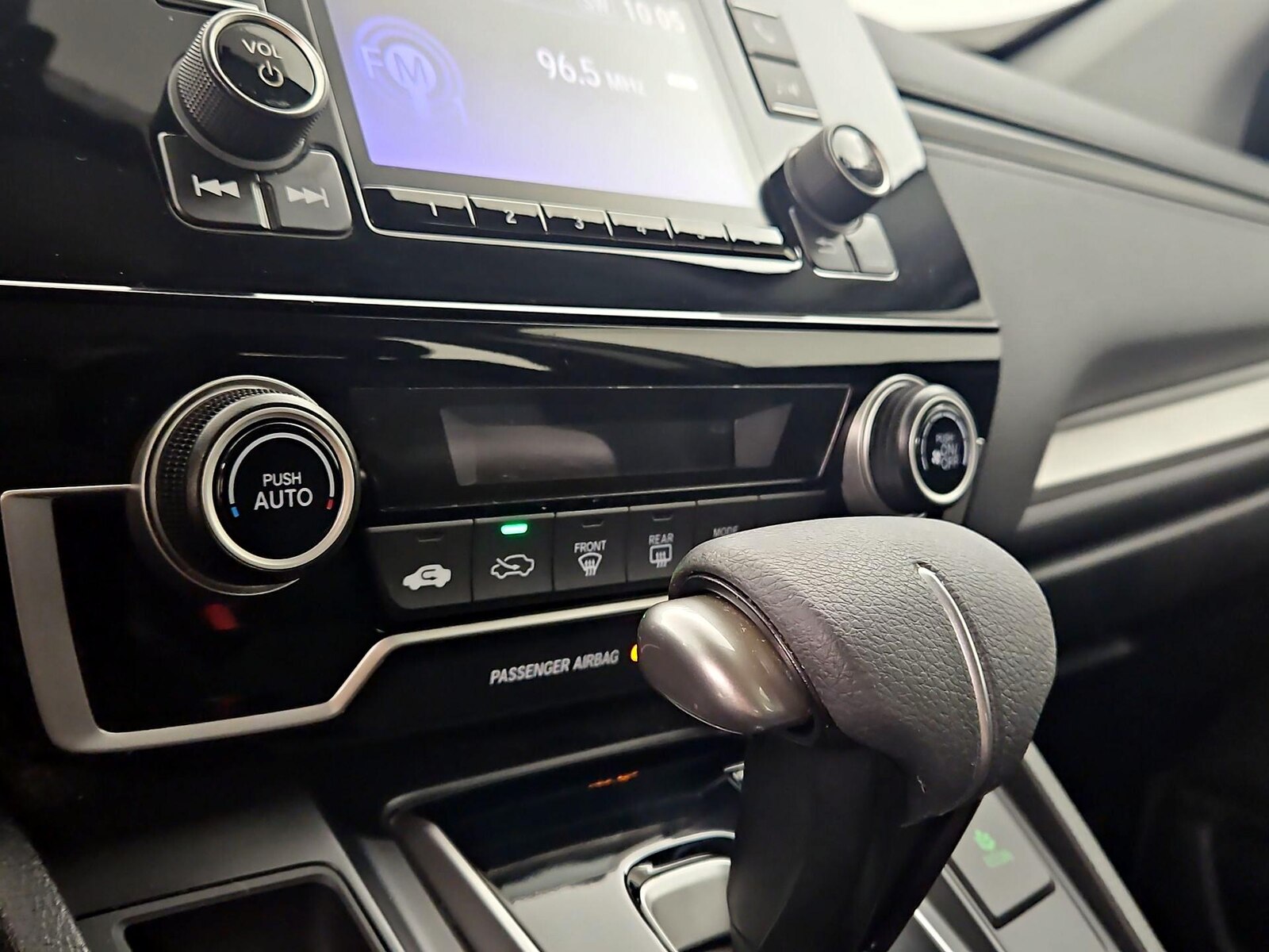 2019 Honda CR-V LX - Photo 17