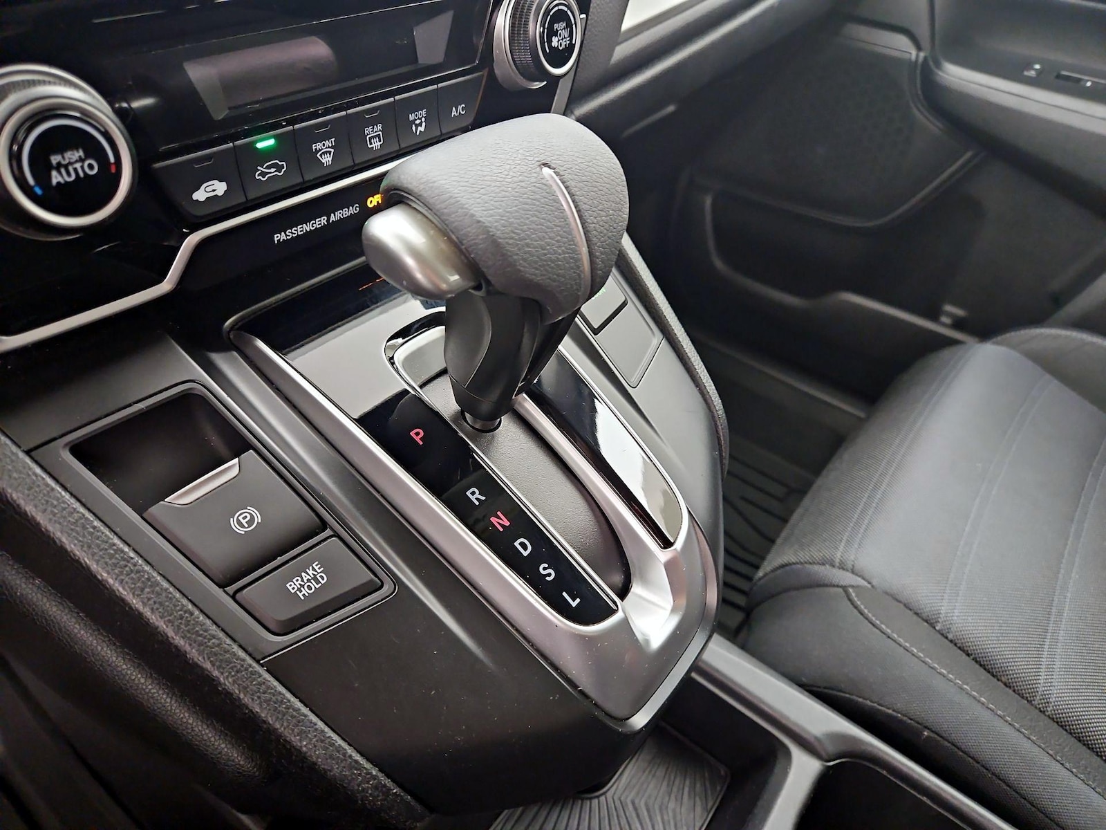 2019 Honda CR-V LX - Photo 18