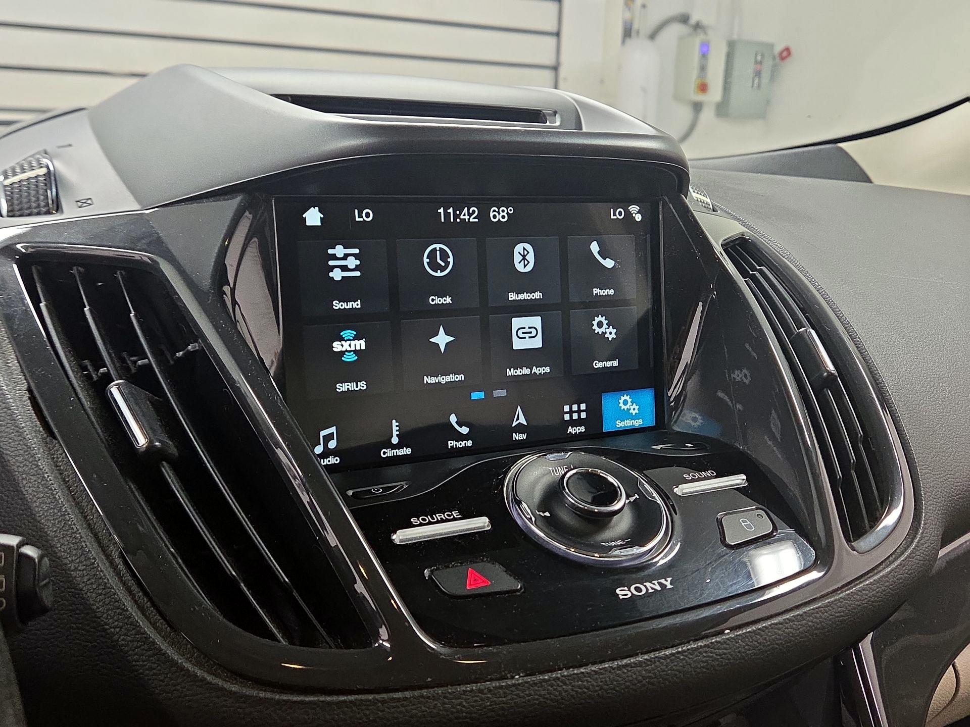 Thumbnail: 2016 Ford Escape - 11