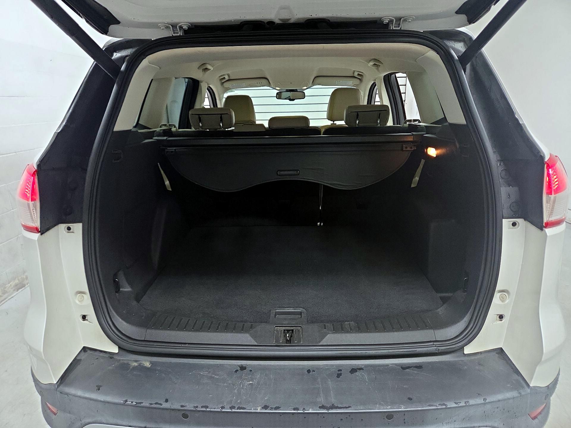 Thumbnail: 2016 Ford Escape - 14