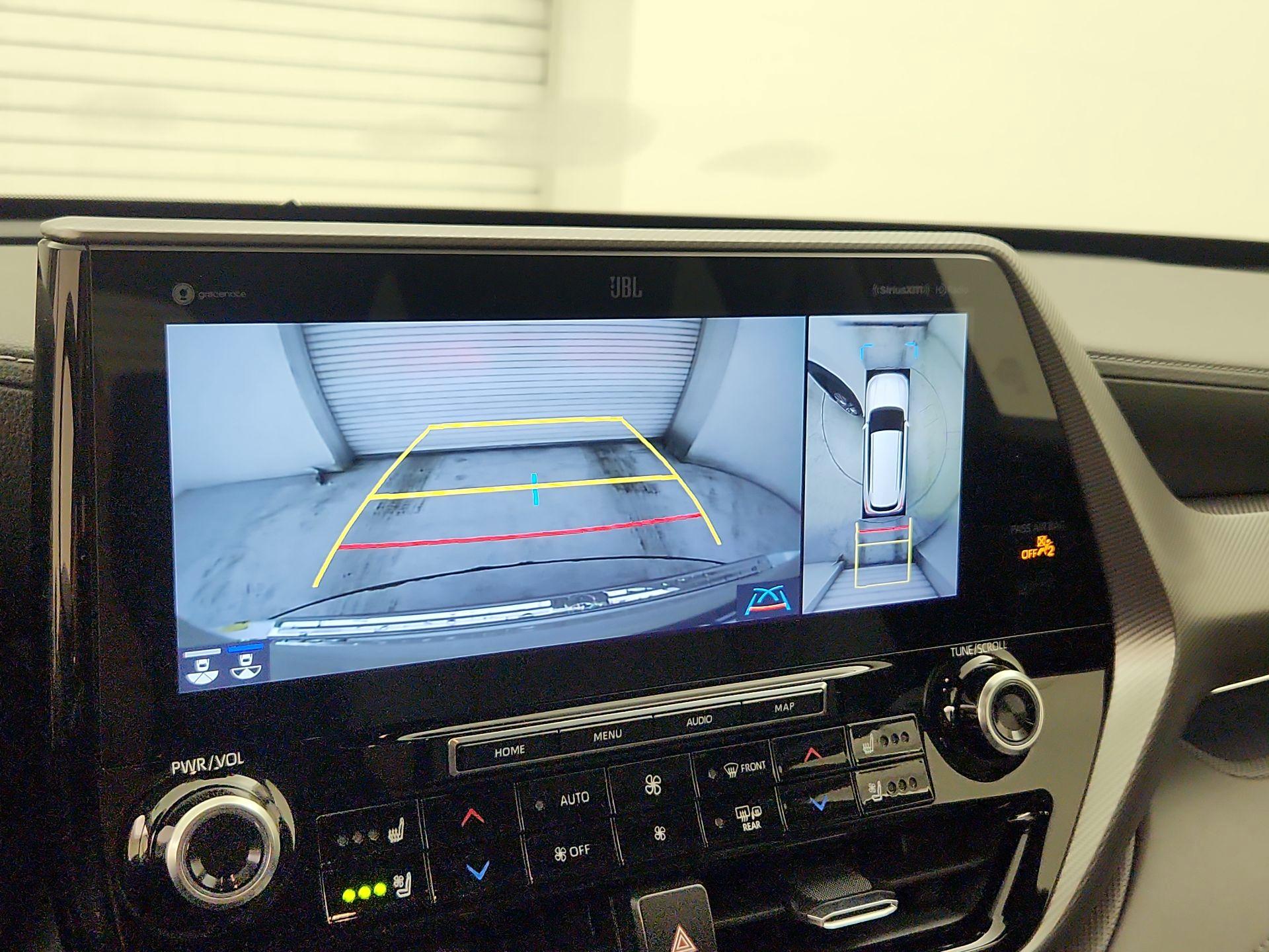 Thumbnail: 2021 Toyota Highlander - 15