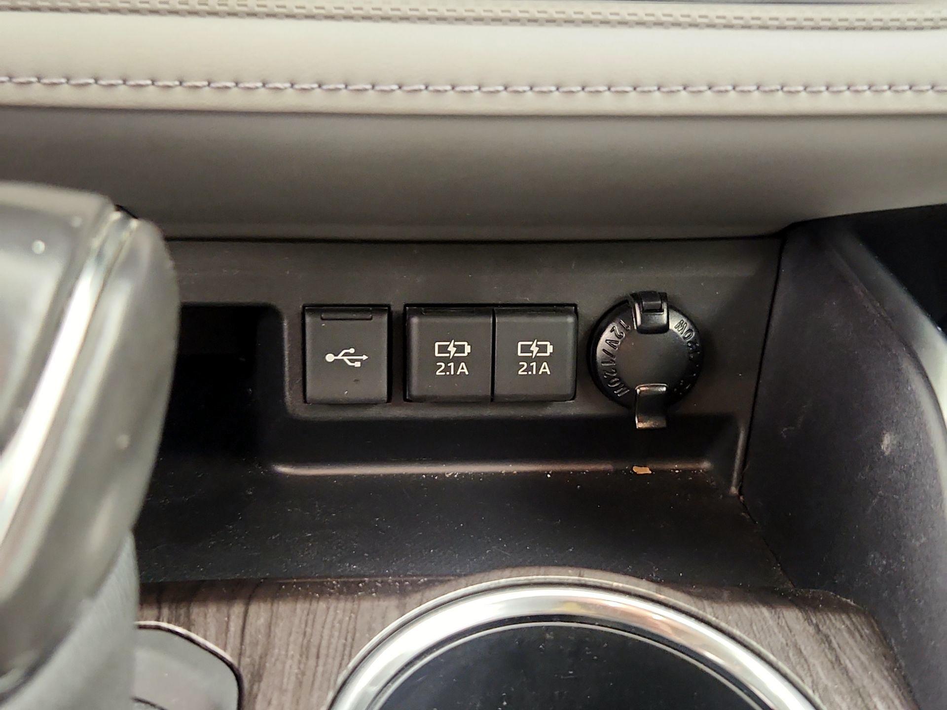 Thumbnail: 2021 Toyota Highlander - 19