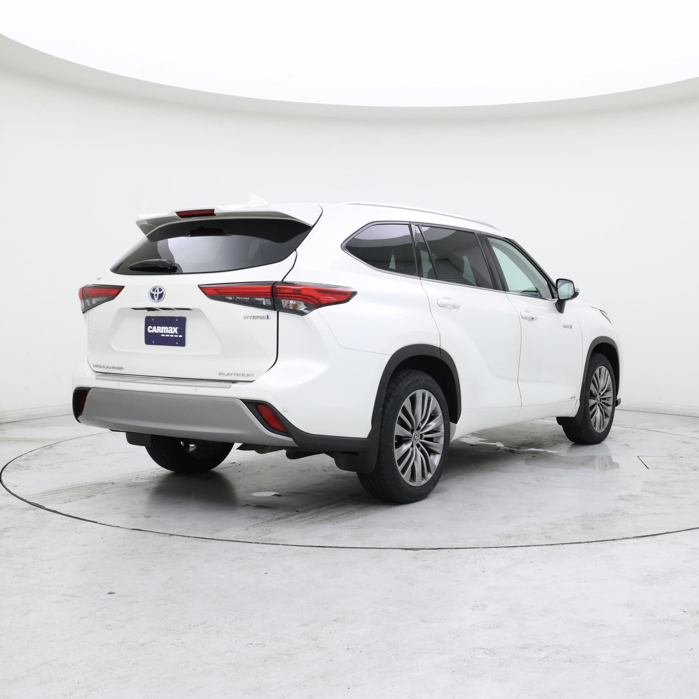 Thumbnail: 2021 Toyota Highlander - 8