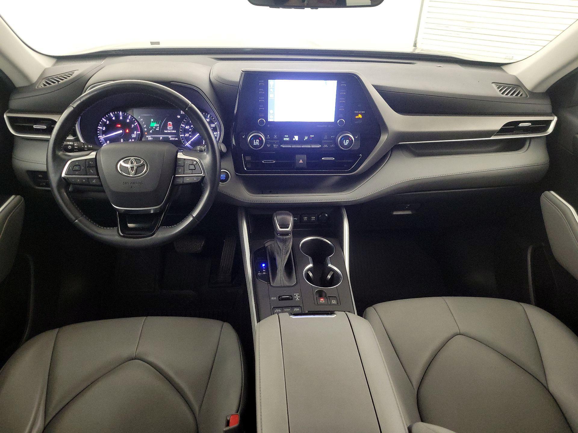 Thumbnail: 2021 Toyota Highlander - 9