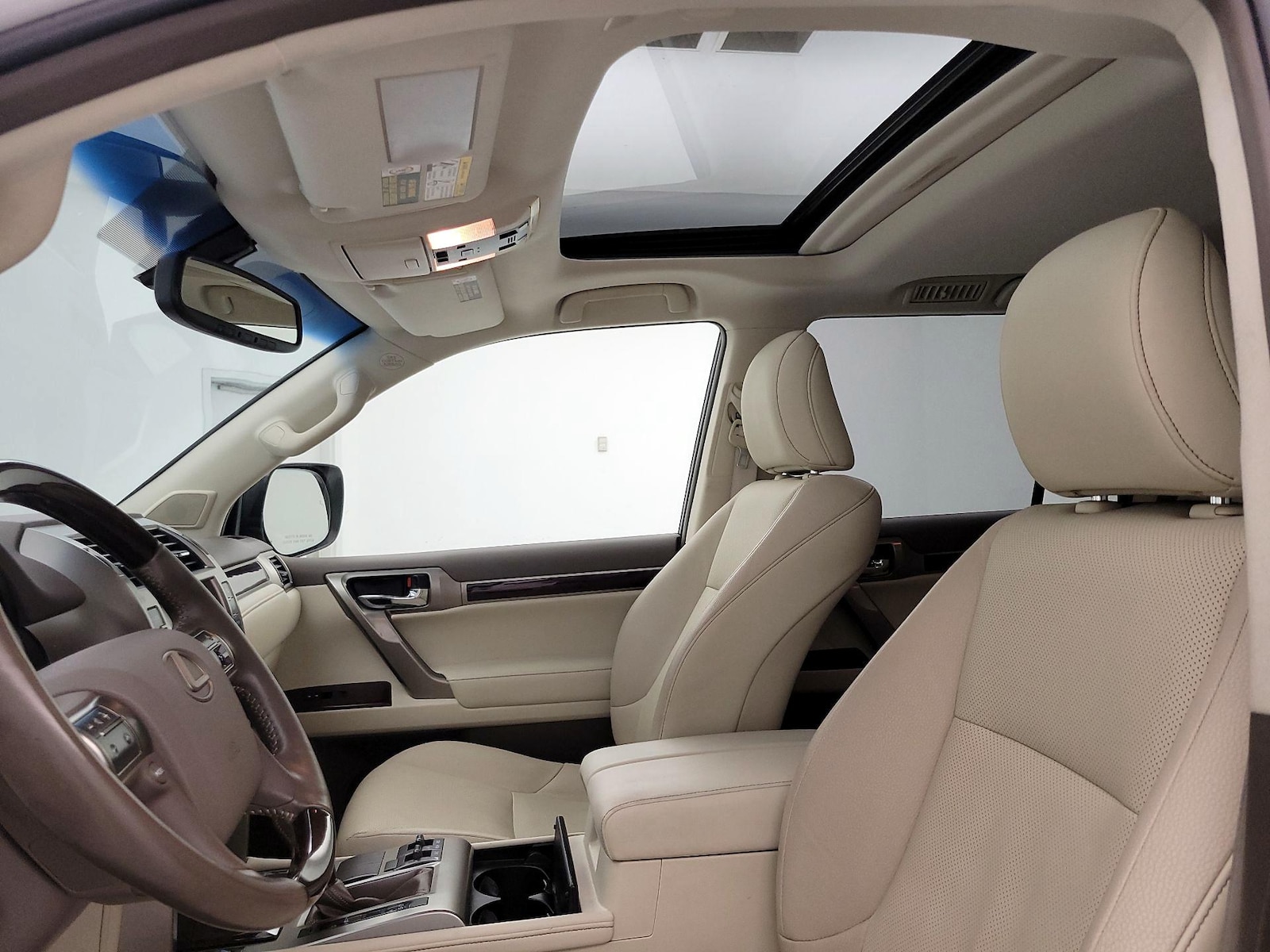 Sunroof(s) & Overhead Airbags