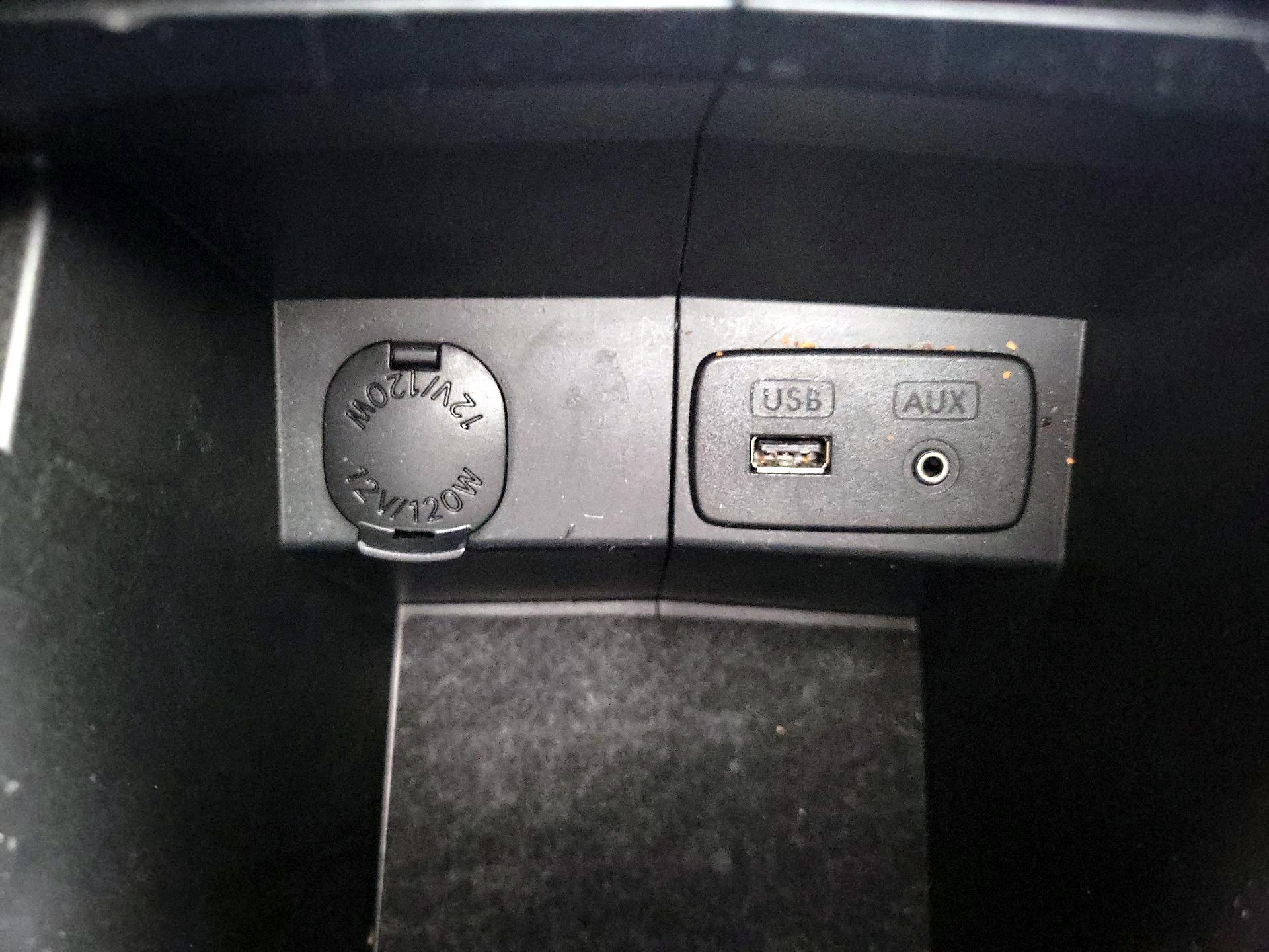 Thumbnail: 2014 Subaru Forester - 18