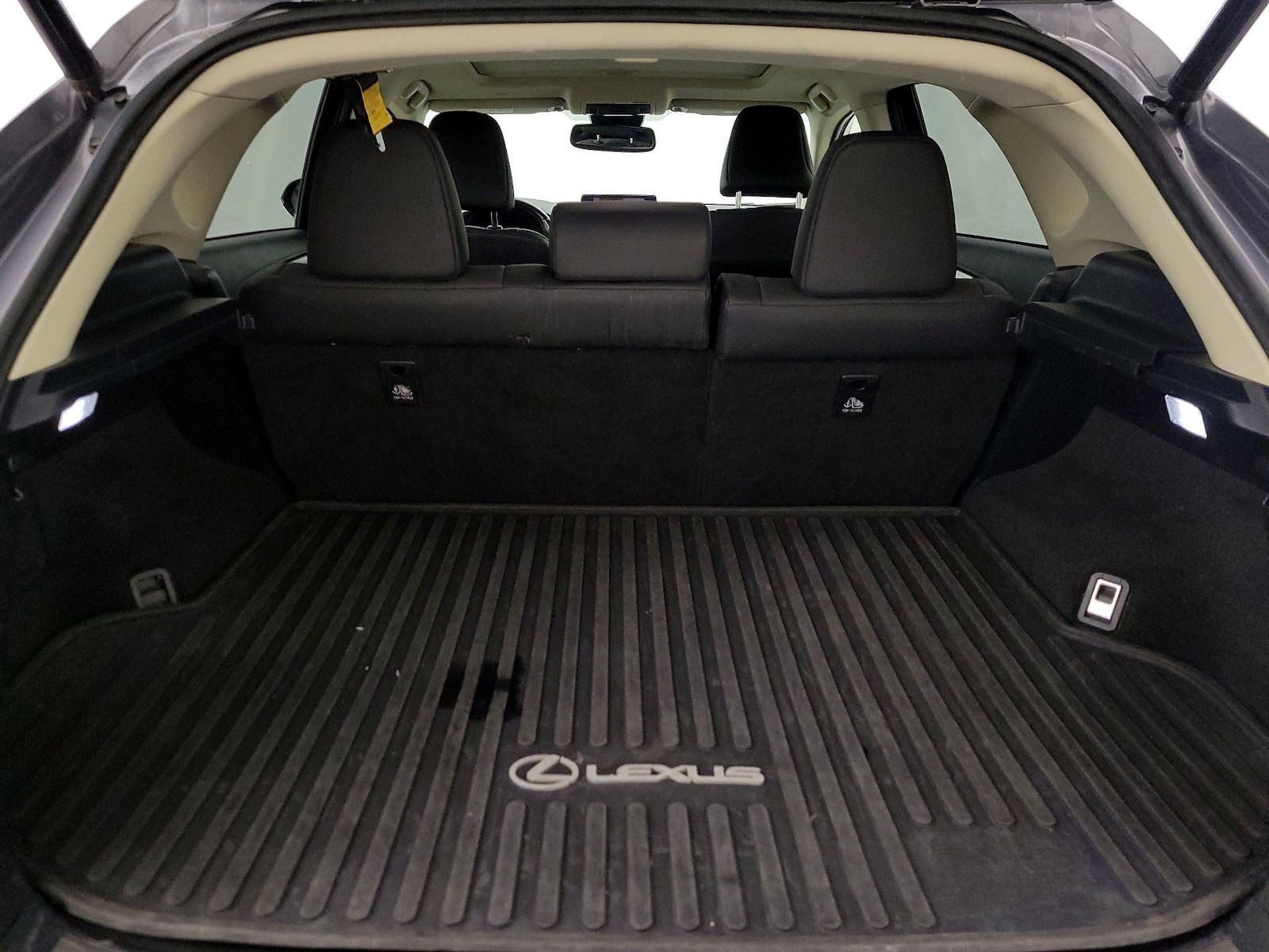 2021 Lexus NX 300 - Photo 22