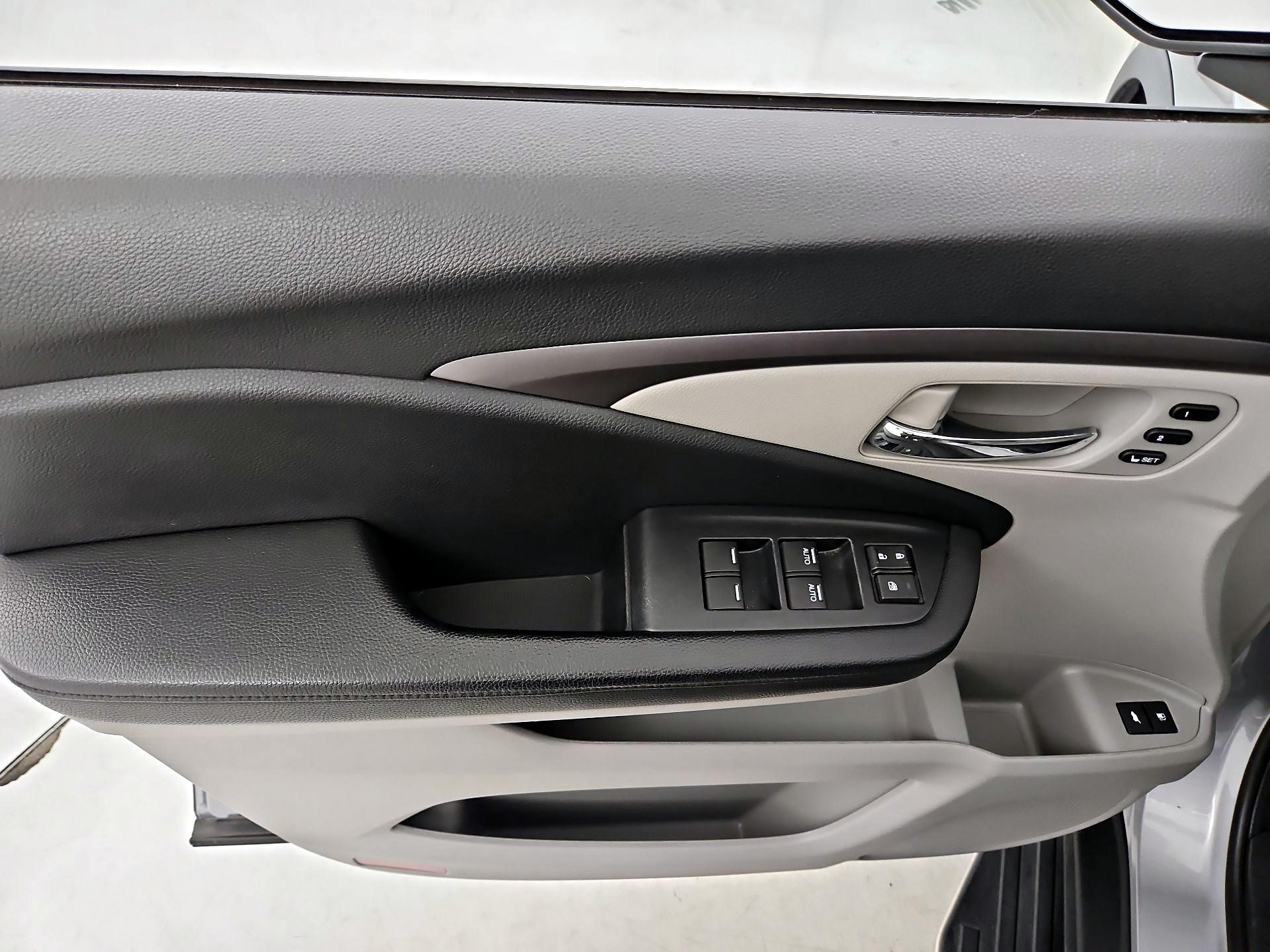 Thumbnail: 2021 Honda Pilot - 12