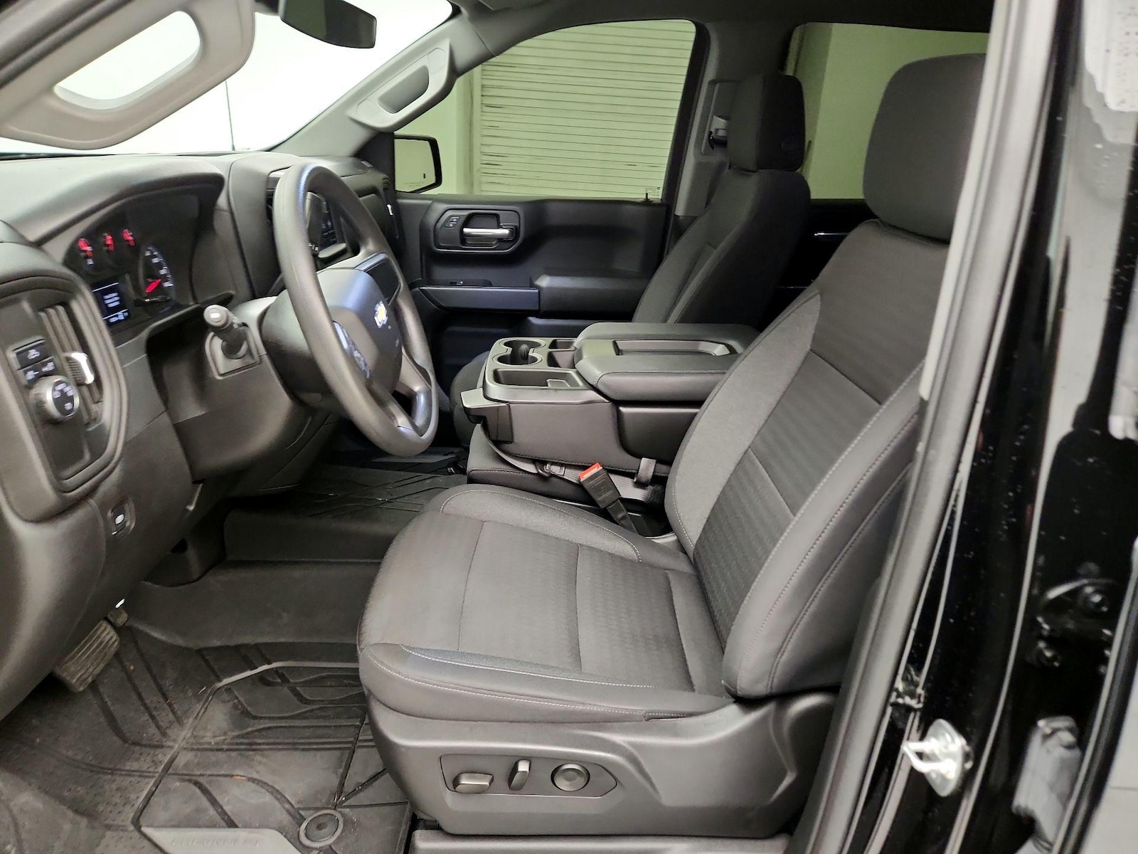 Power Seat(s) & Side Airbags