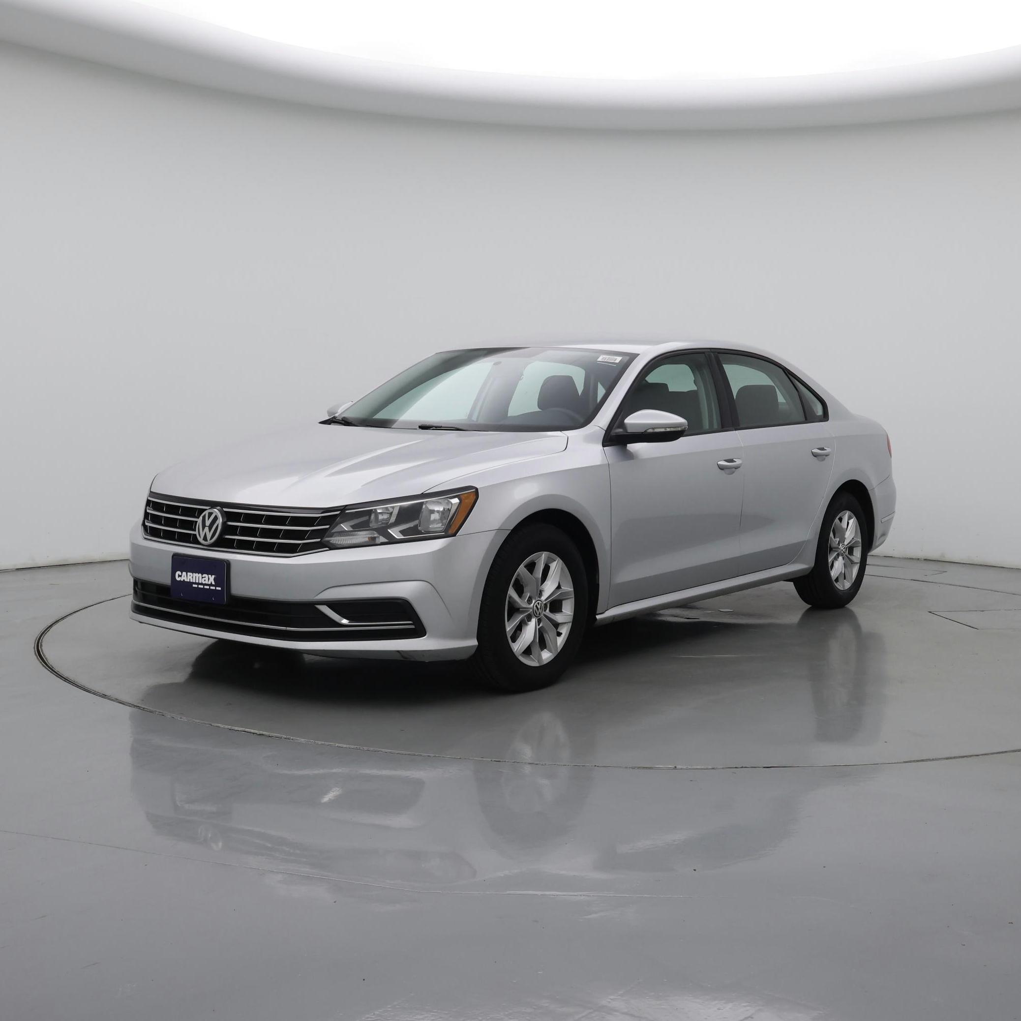 Thumbnail: 2018 Volkswagen Passat - 4