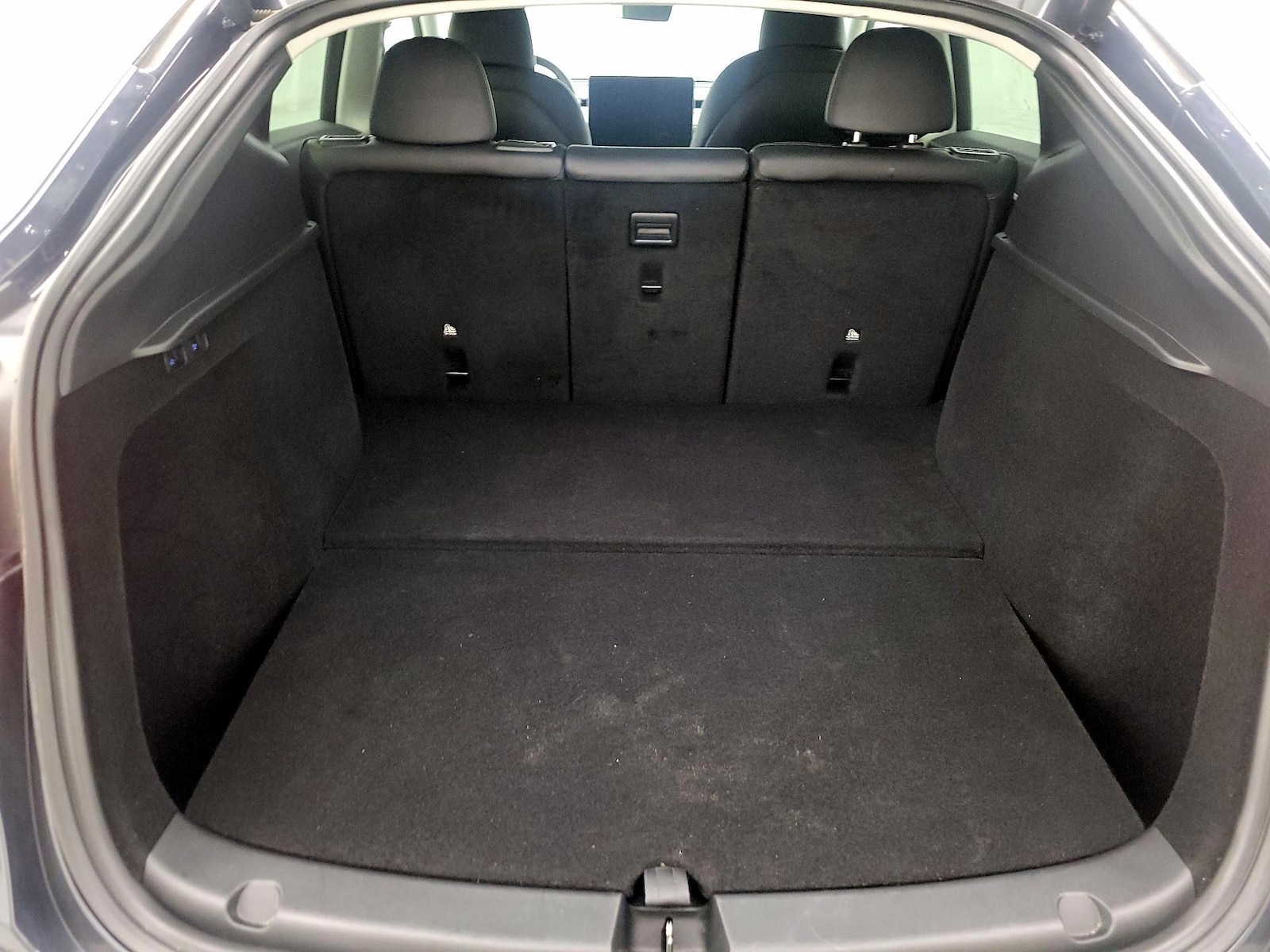 2024 Tesla Model Y Long Range - Photo 20