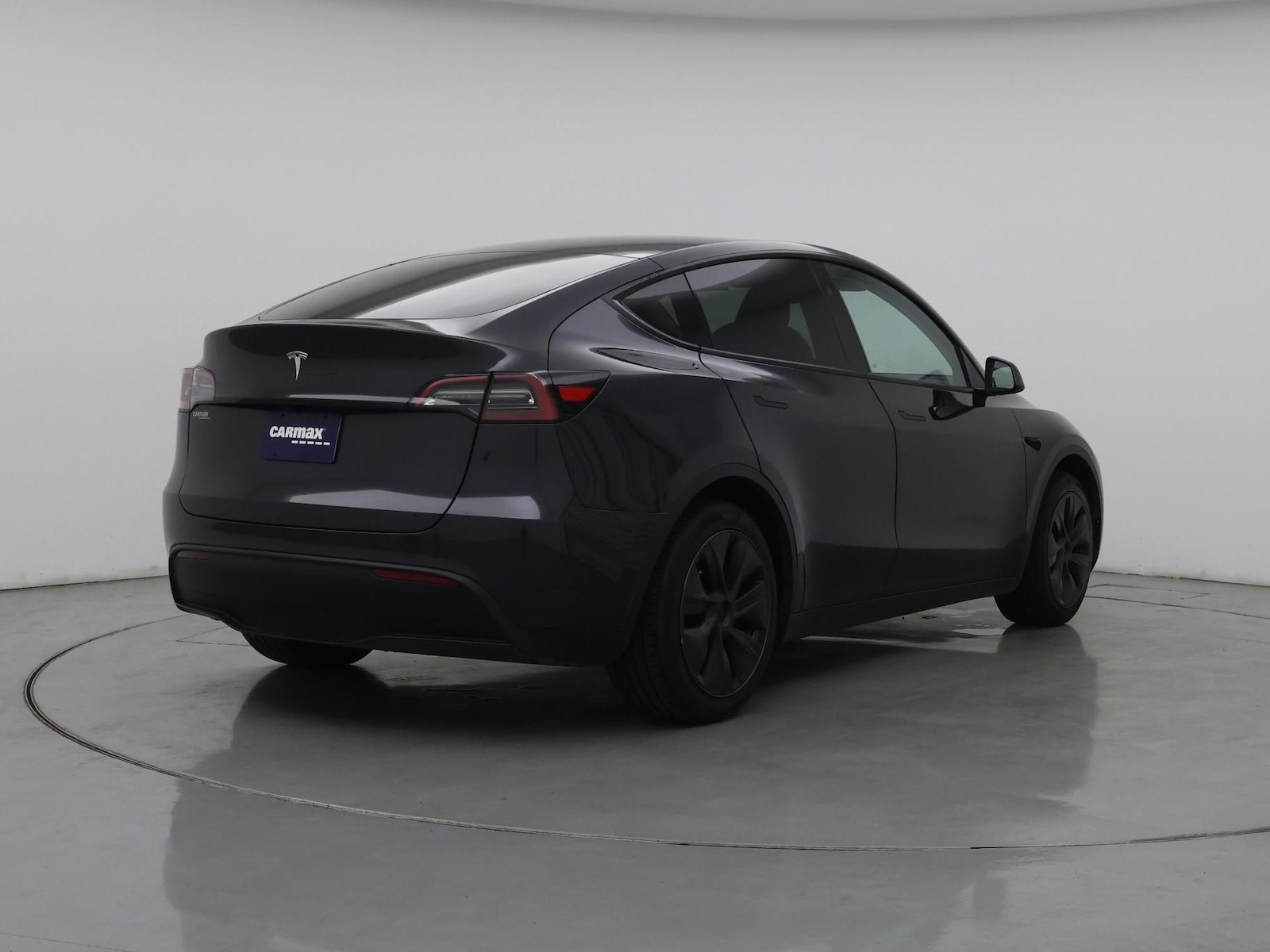 2024 Tesla Model Y Long Range - Photo 9