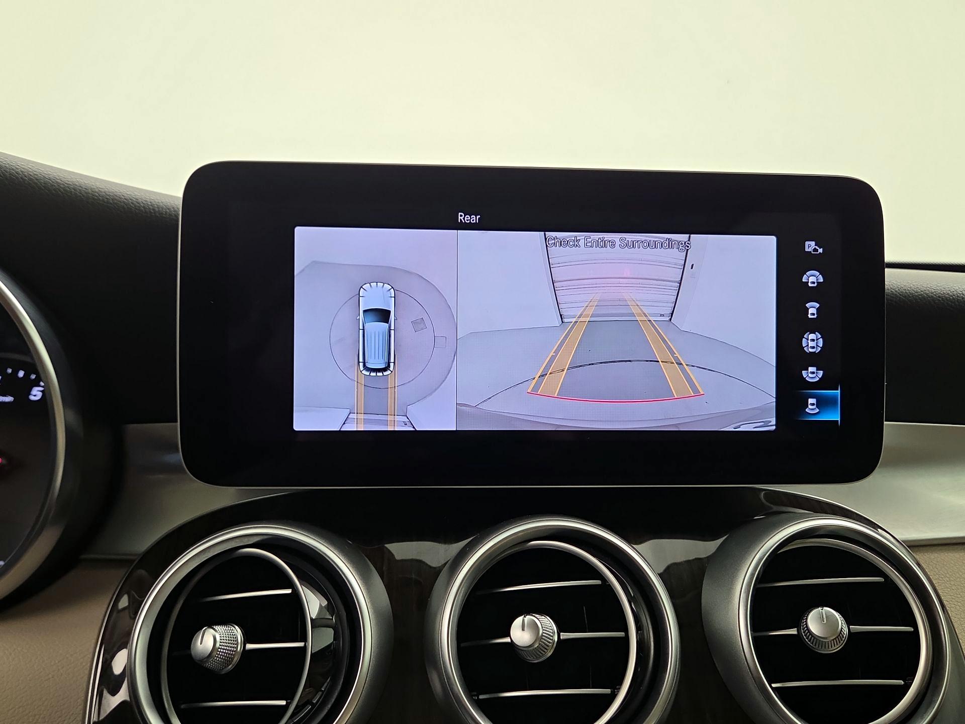 Thumbnail: 2021 Mercedes-Benz GLC - 14