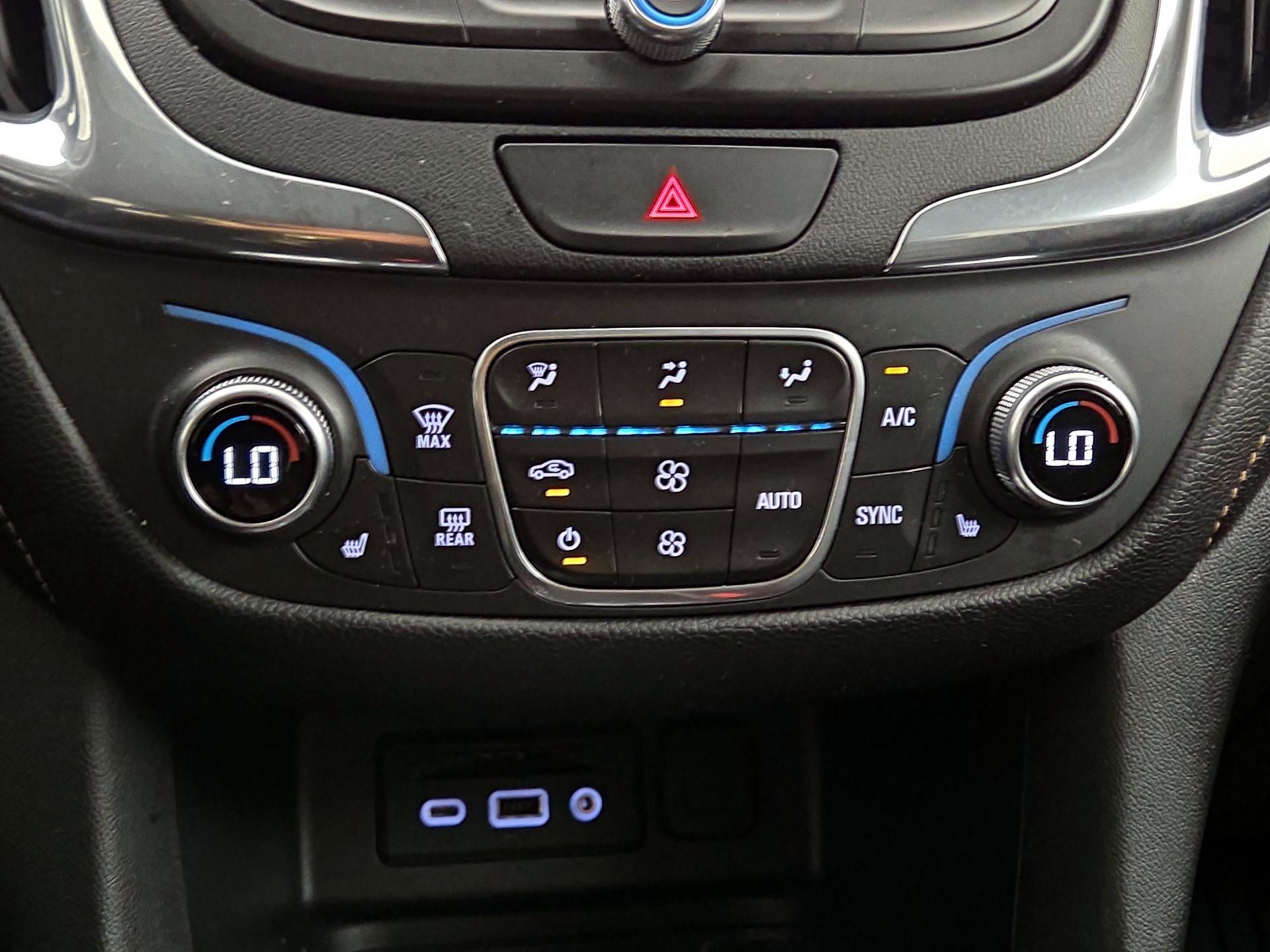 Thumbnail: 2019 Chevrolet Equinox - 16