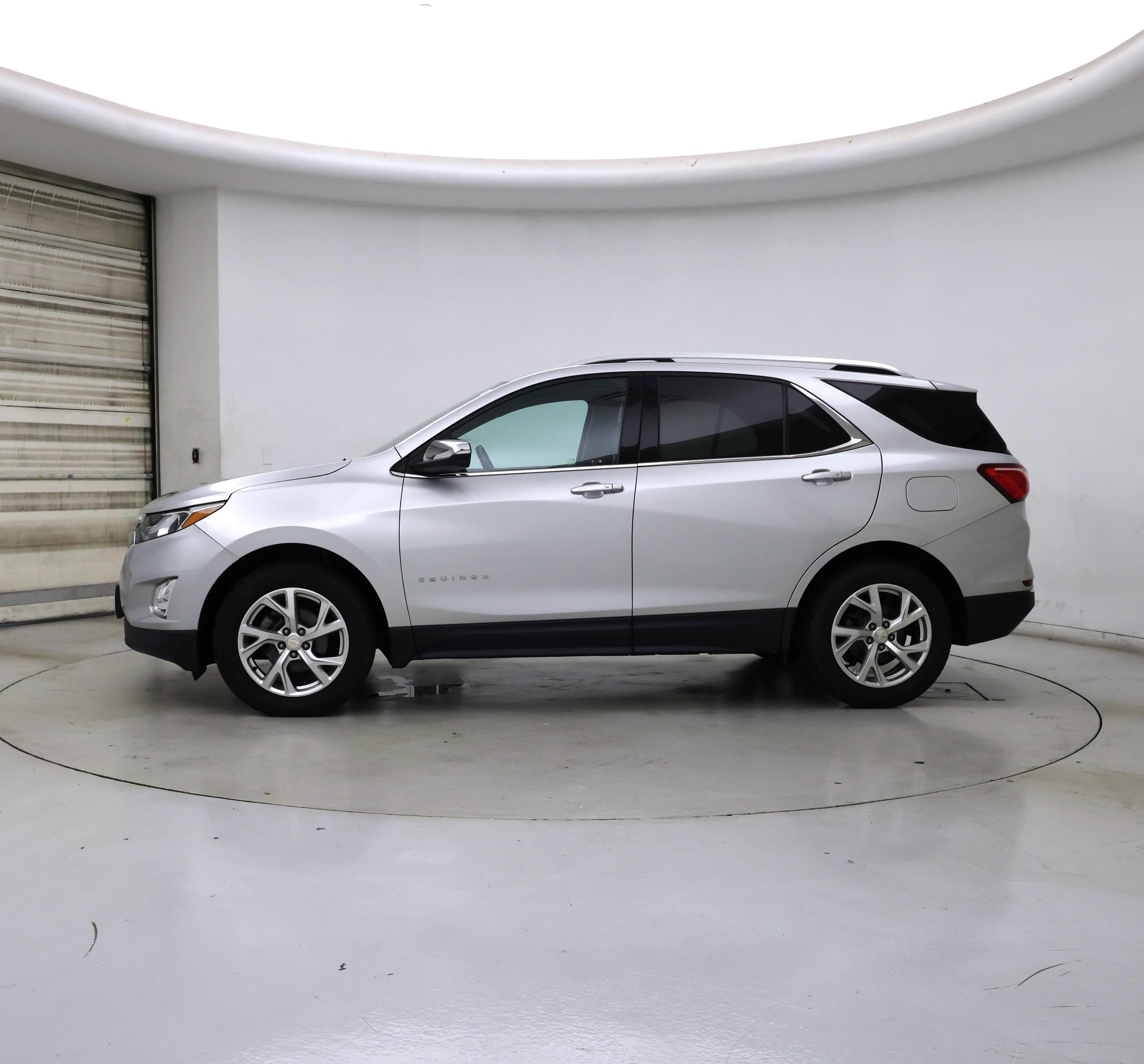 Thumbnail: 2019 Chevrolet Equinox - 3
