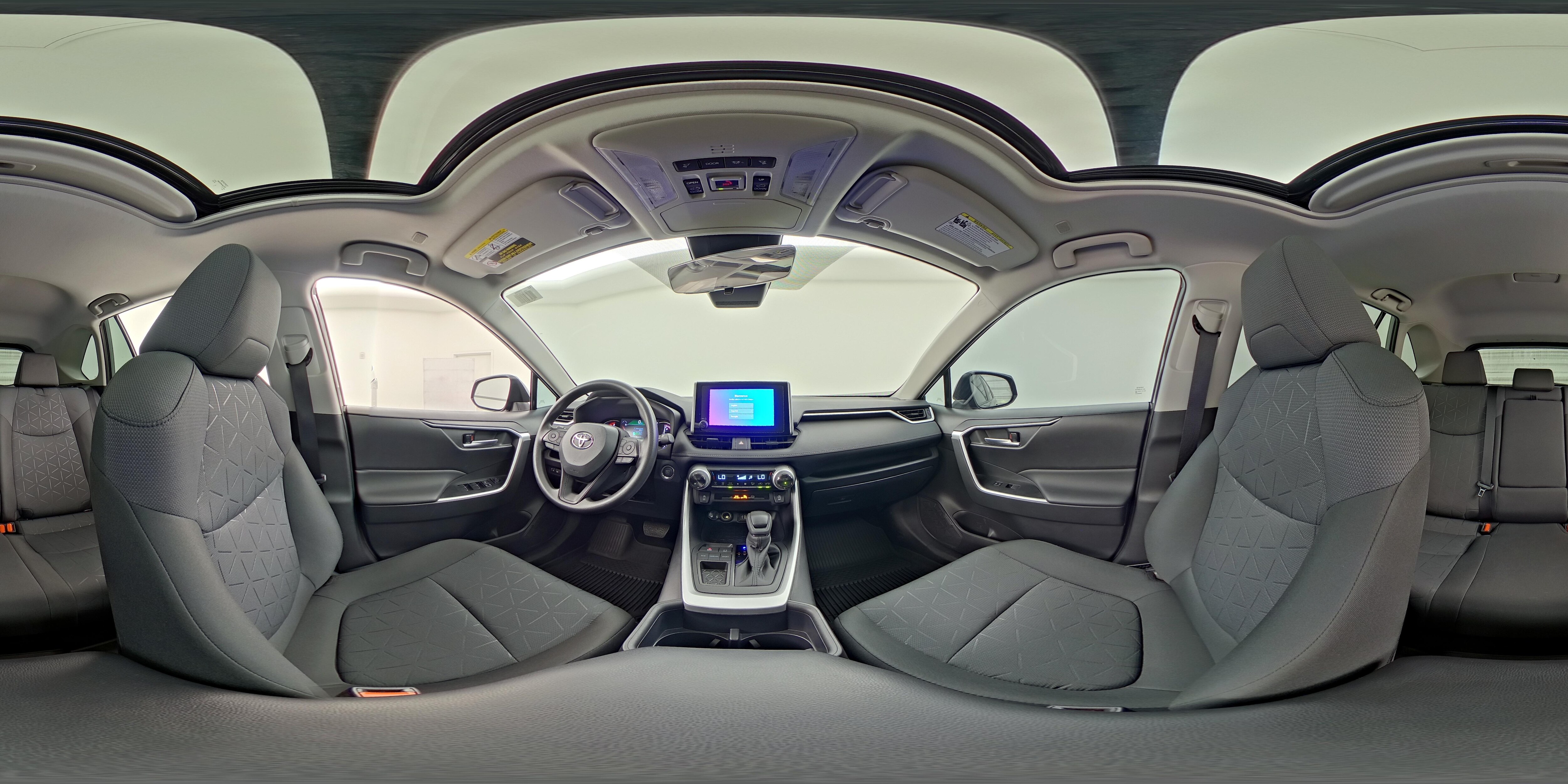 2025 Toyota RAV4 XLE - Photo 26