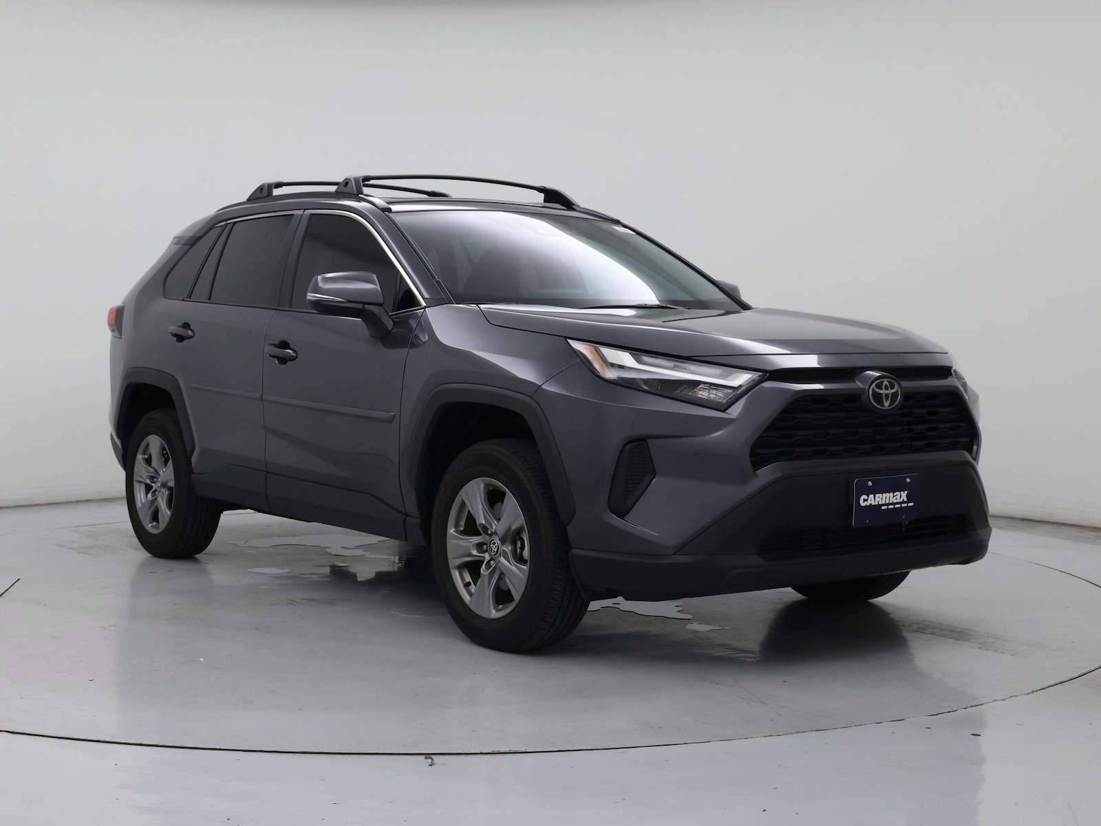 2025 Toyota RAV4 XLE - Photo 2