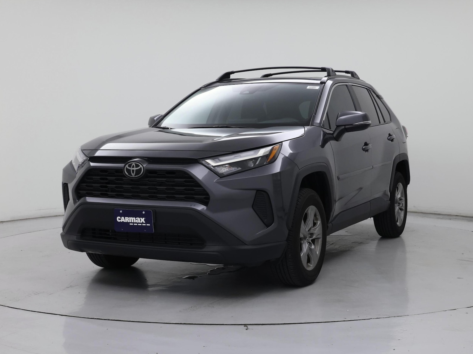 2025 Toyota RAV4 XLE - Photo 5