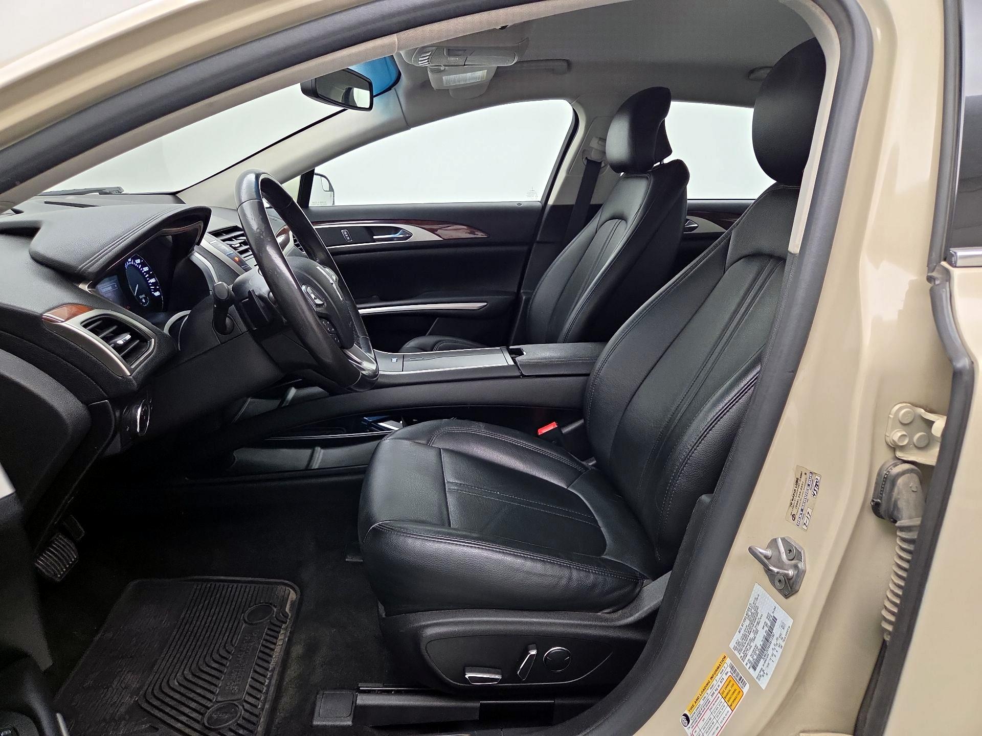 Thumbnail: 2016 Lincoln MKZ - 11