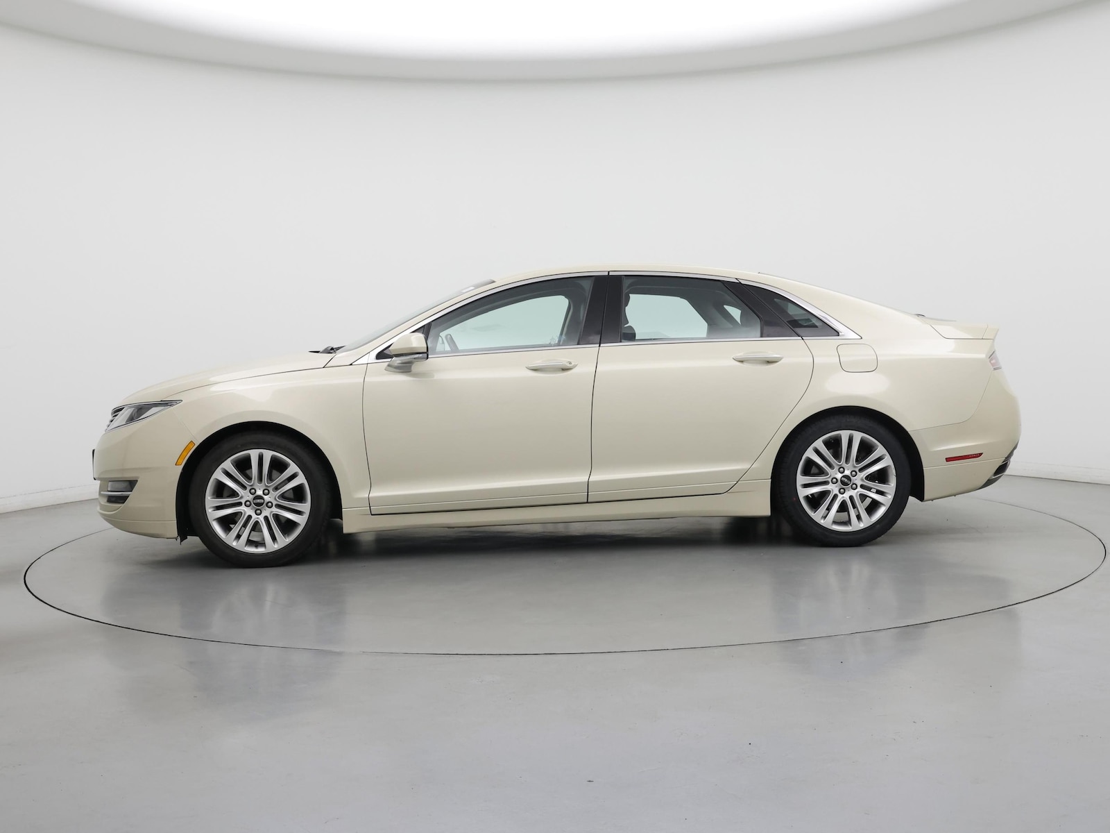 2016 Lincoln MKZ Base - Photo 4
