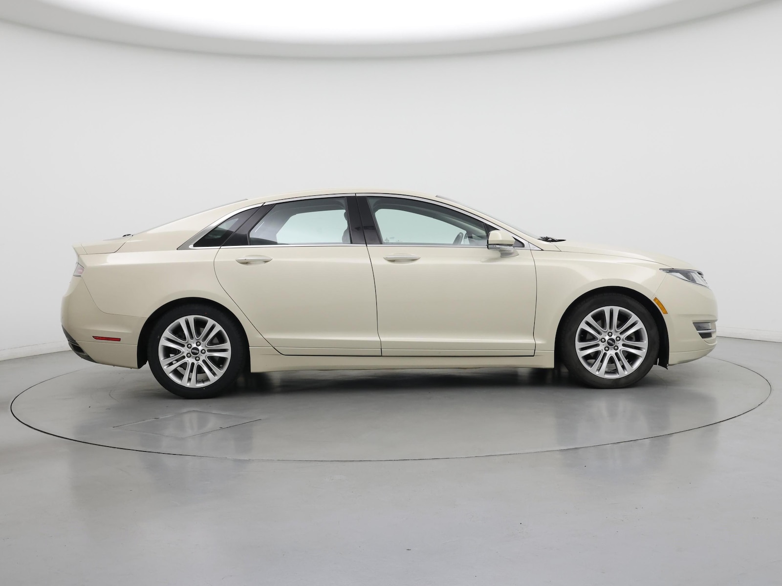 2016 Lincoln MKZ Base - Photo 8