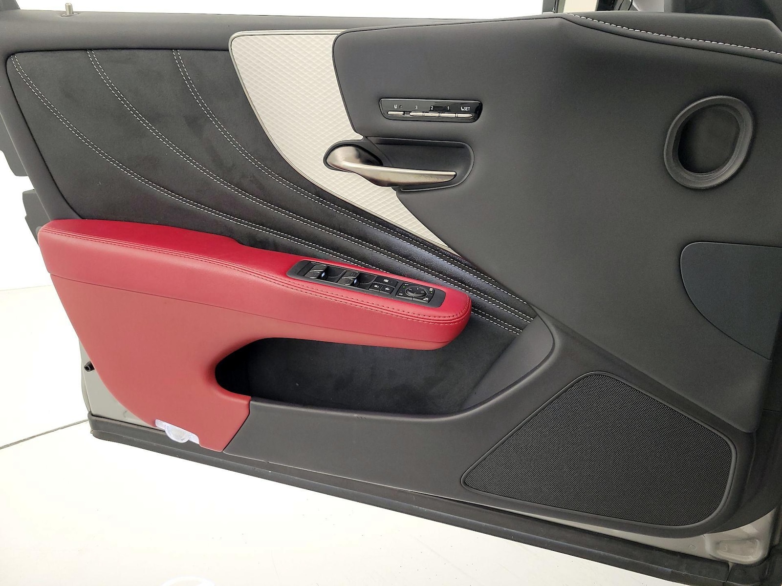2018 Lexus LS Base - Photo 13