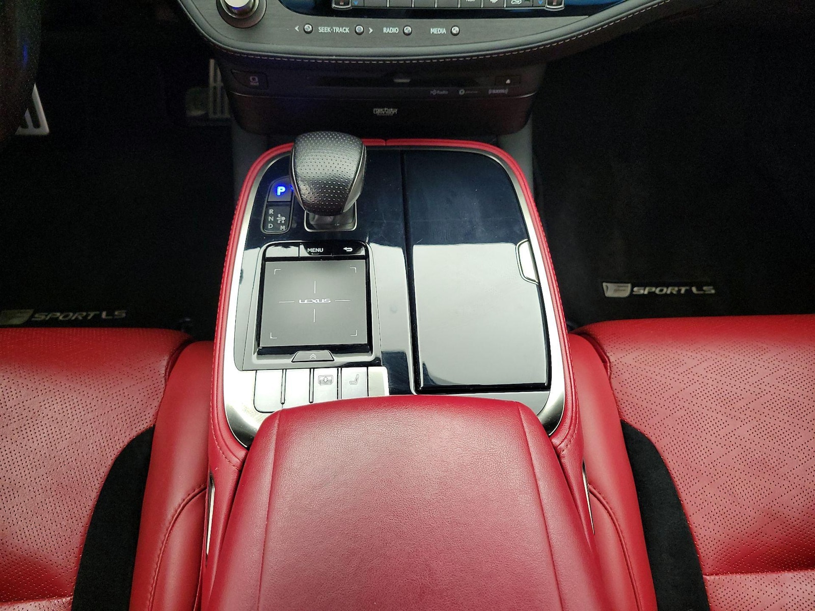 2018 Lexus LS Base - Photo 19