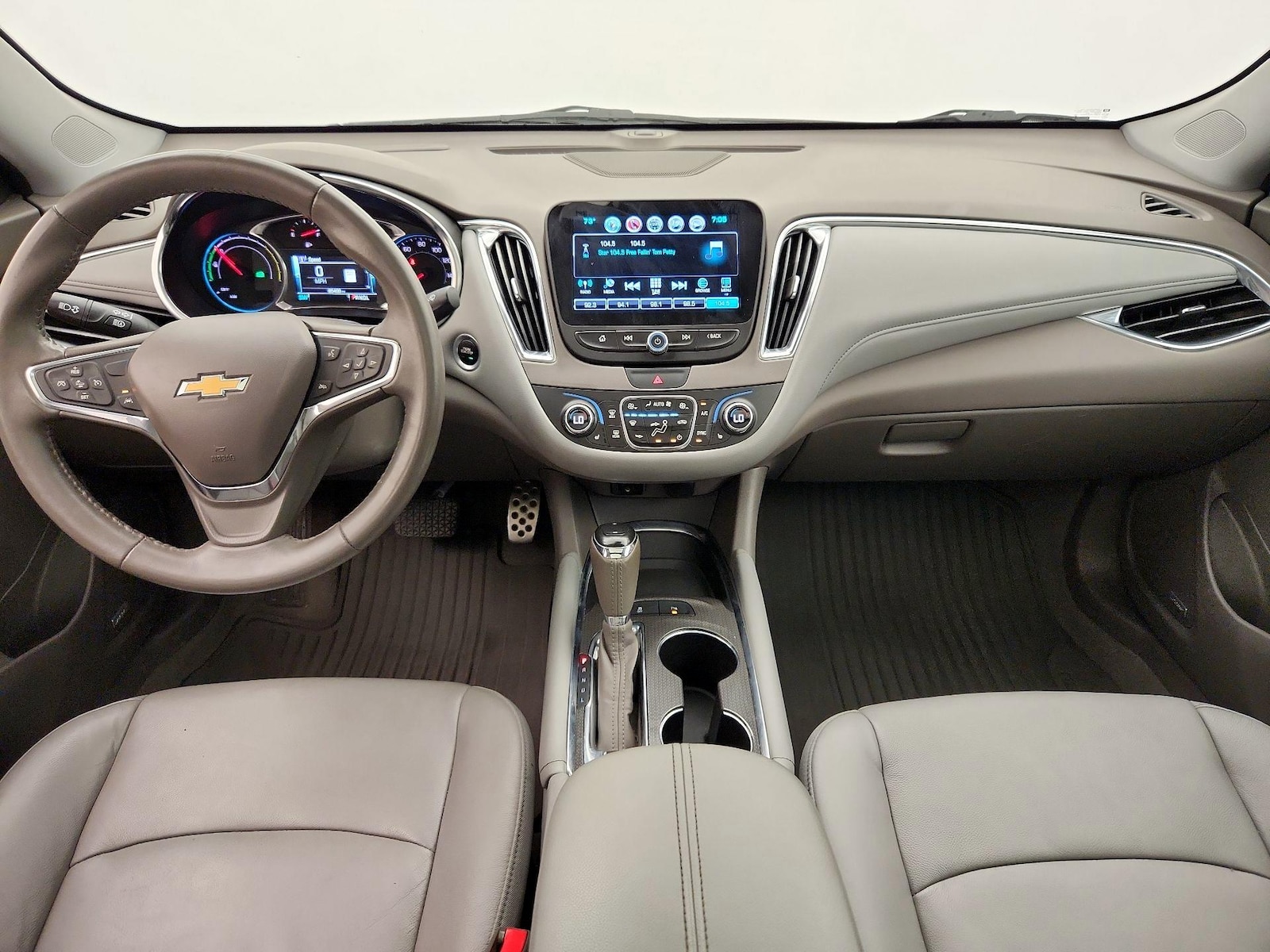 2017 Chevrolet Malibu Hybrid - Photo 10