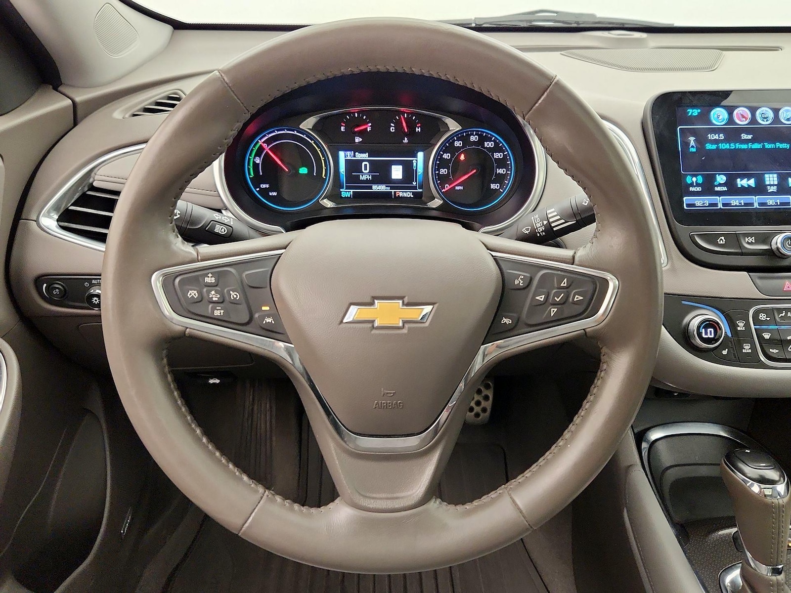 2017 Chevrolet Malibu Hybrid - Photo 11