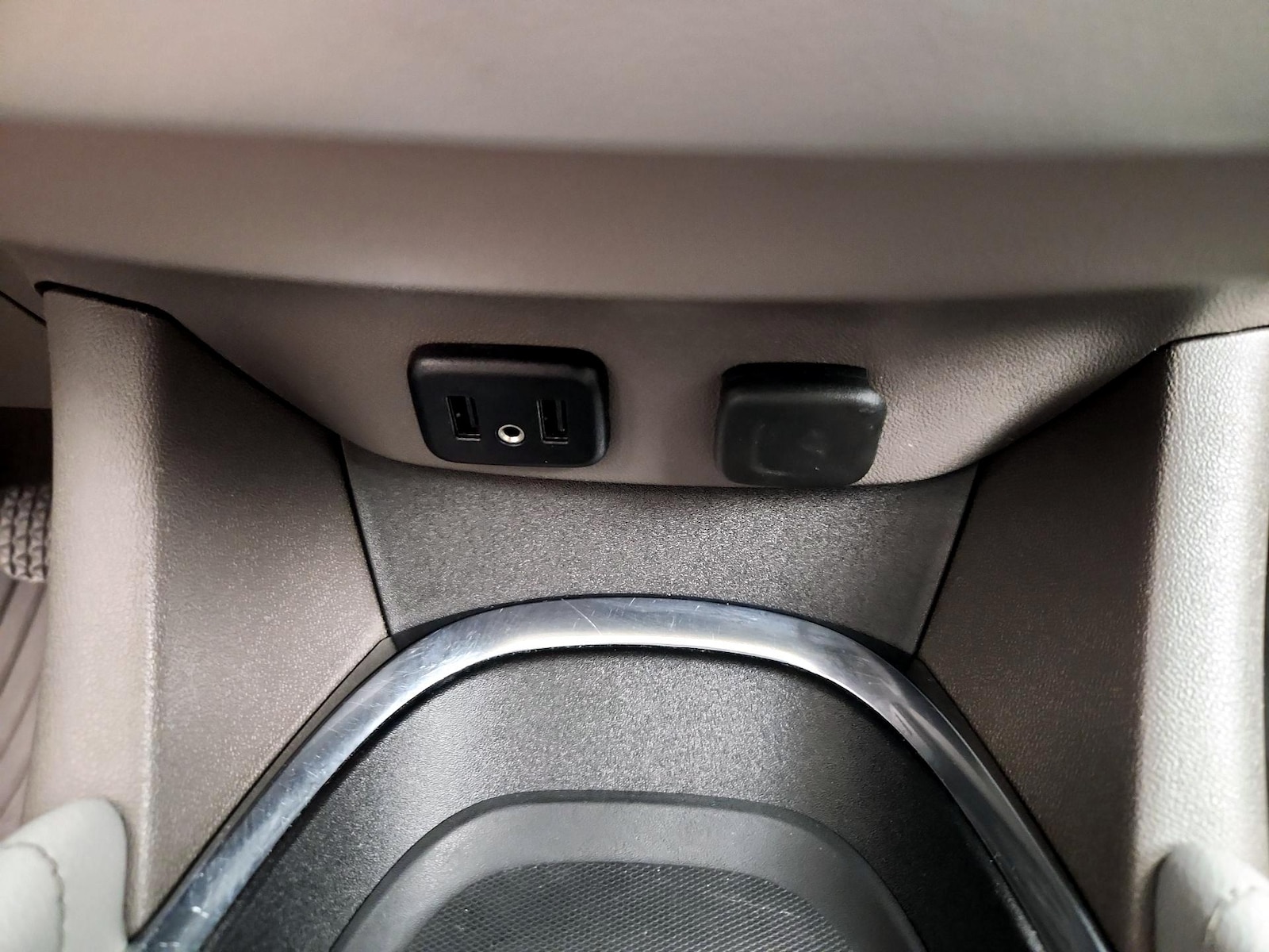 2017 Chevrolet Malibu Hybrid - Photo 20