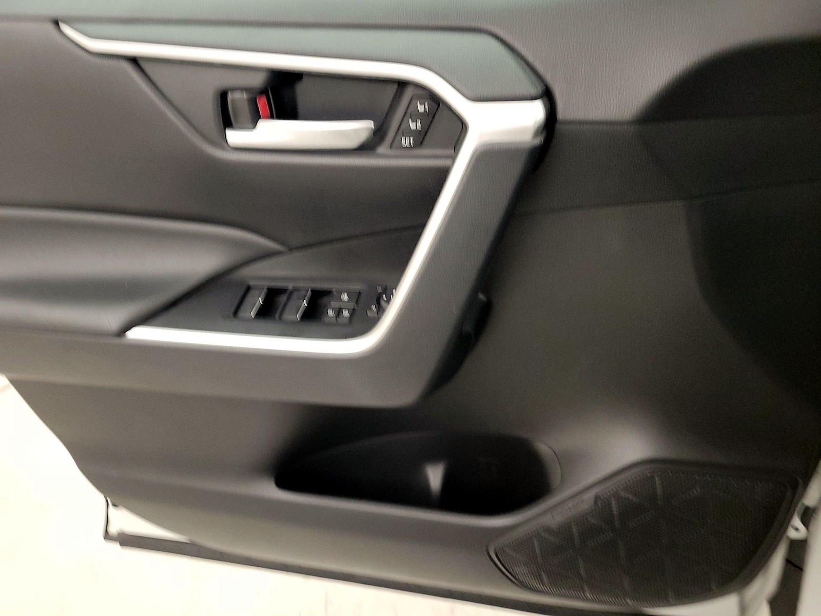 2023 Toyota RAV4 XLE Premium - Photo 13