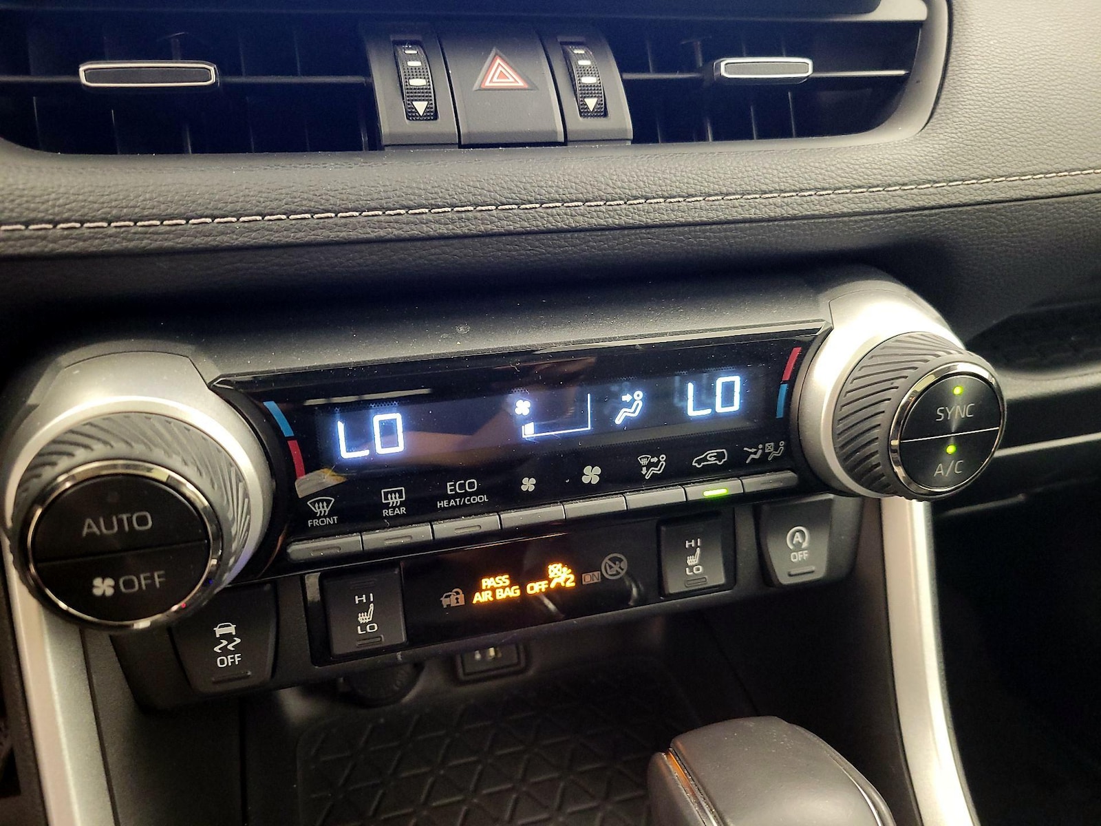2023 Toyota RAV4 XLE Premium - Photo 17