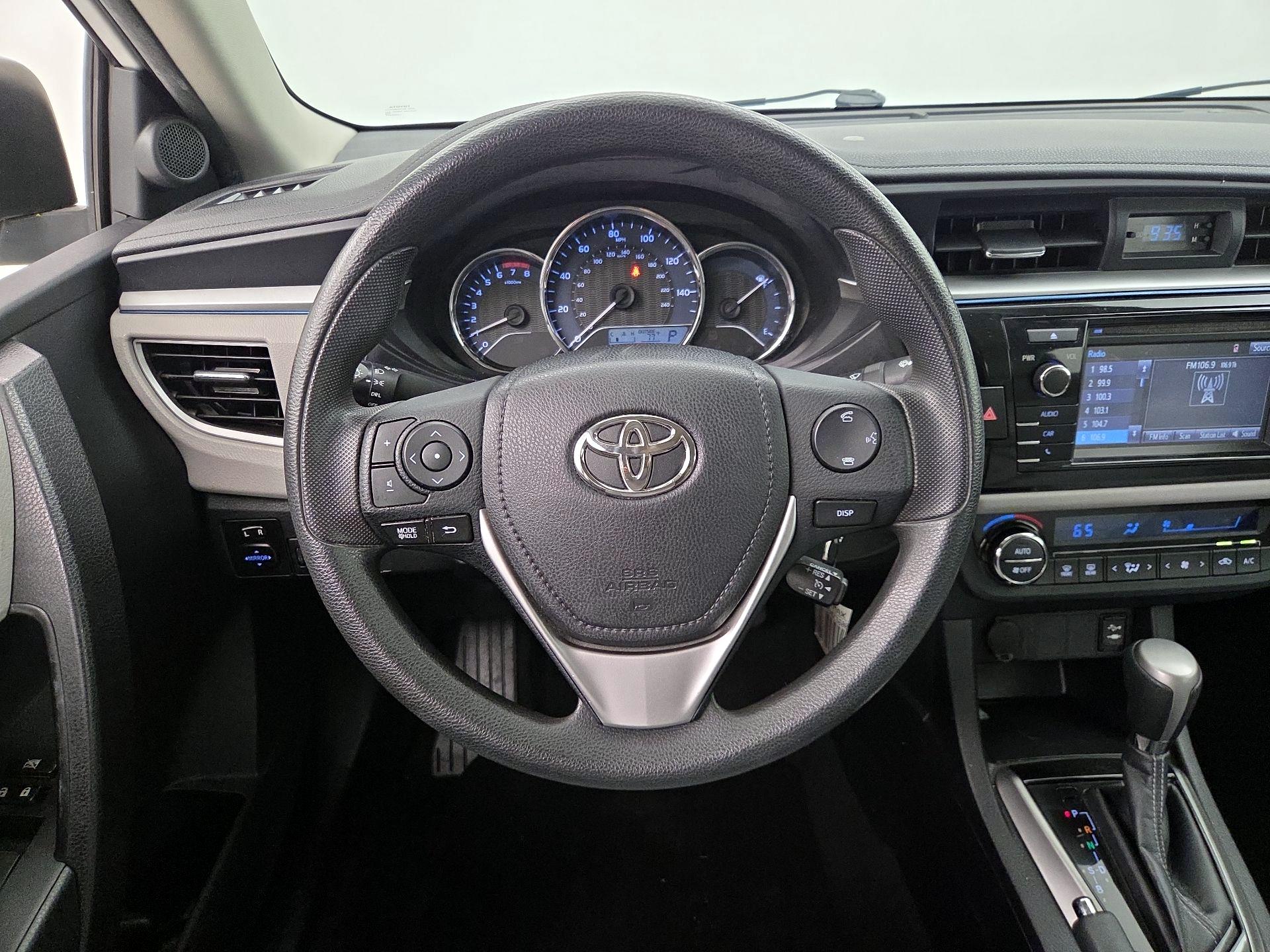 Thumbnail: 2016 Toyota Corolla - 10
