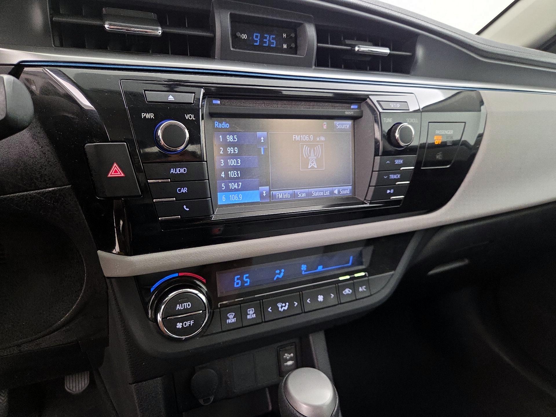 Thumbnail: 2016 Toyota Corolla - 15