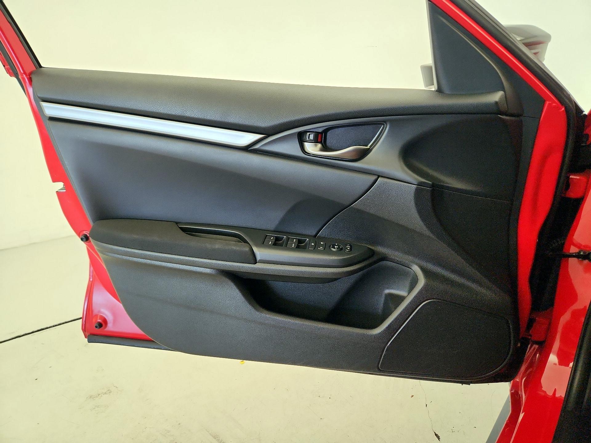 Thumbnail: 2019 Honda Civic - 12