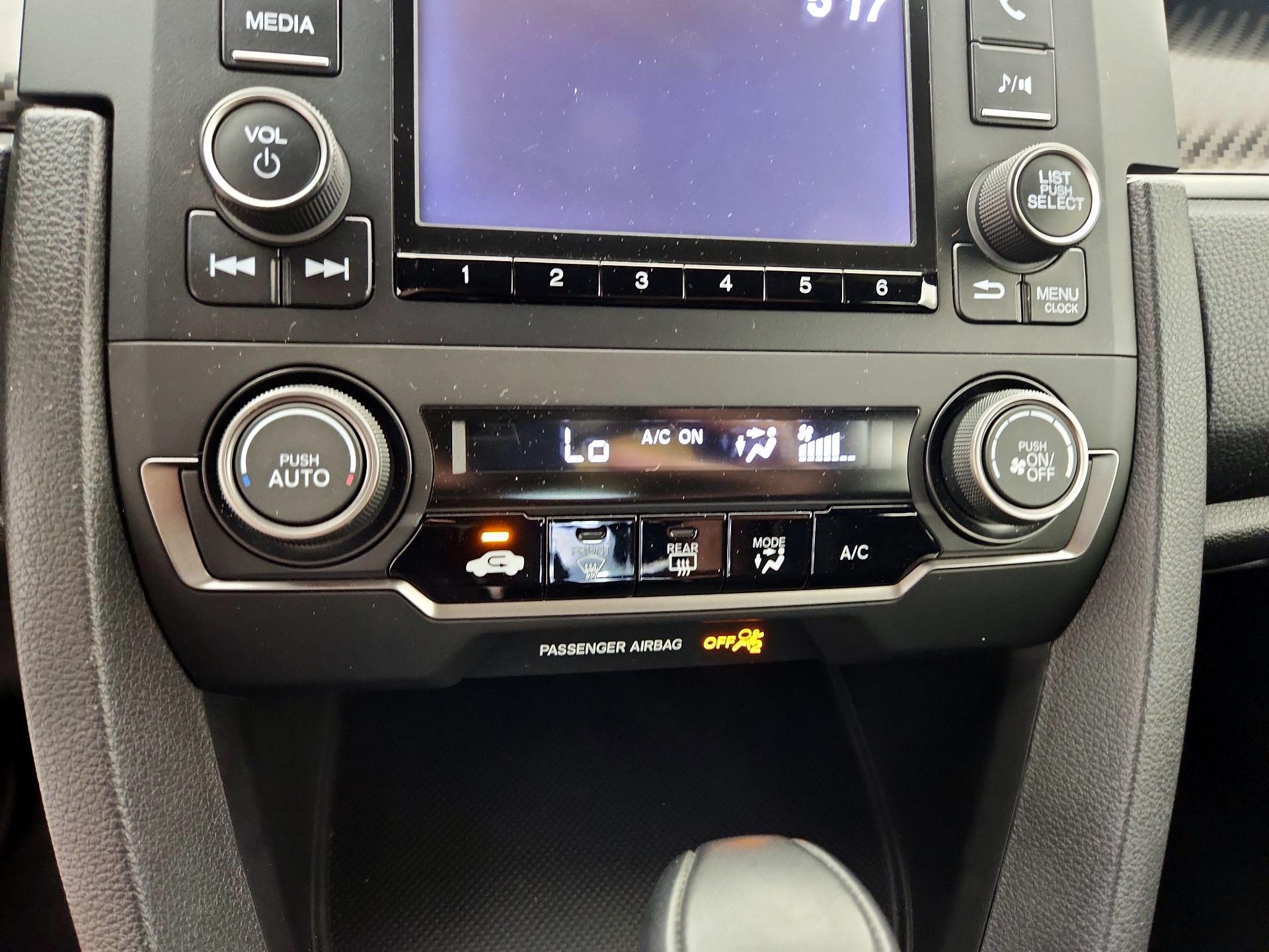 Thumbnail: 2019 Honda Civic - 16