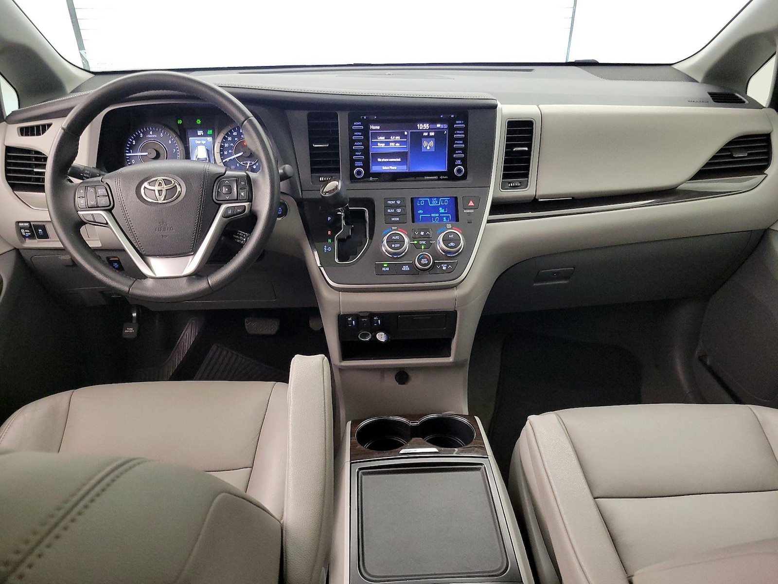 2020 Toyota Sienna XLE - Photo 10